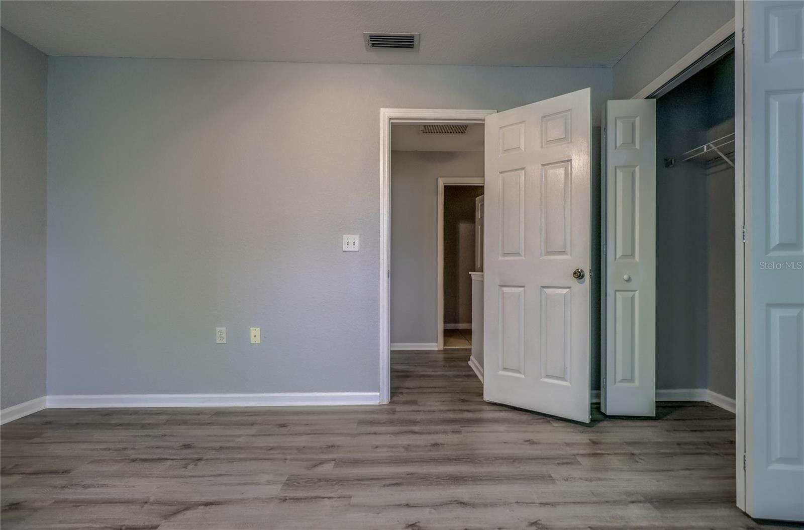 EMERALD POINTE TWNHMS AT TA - Residential