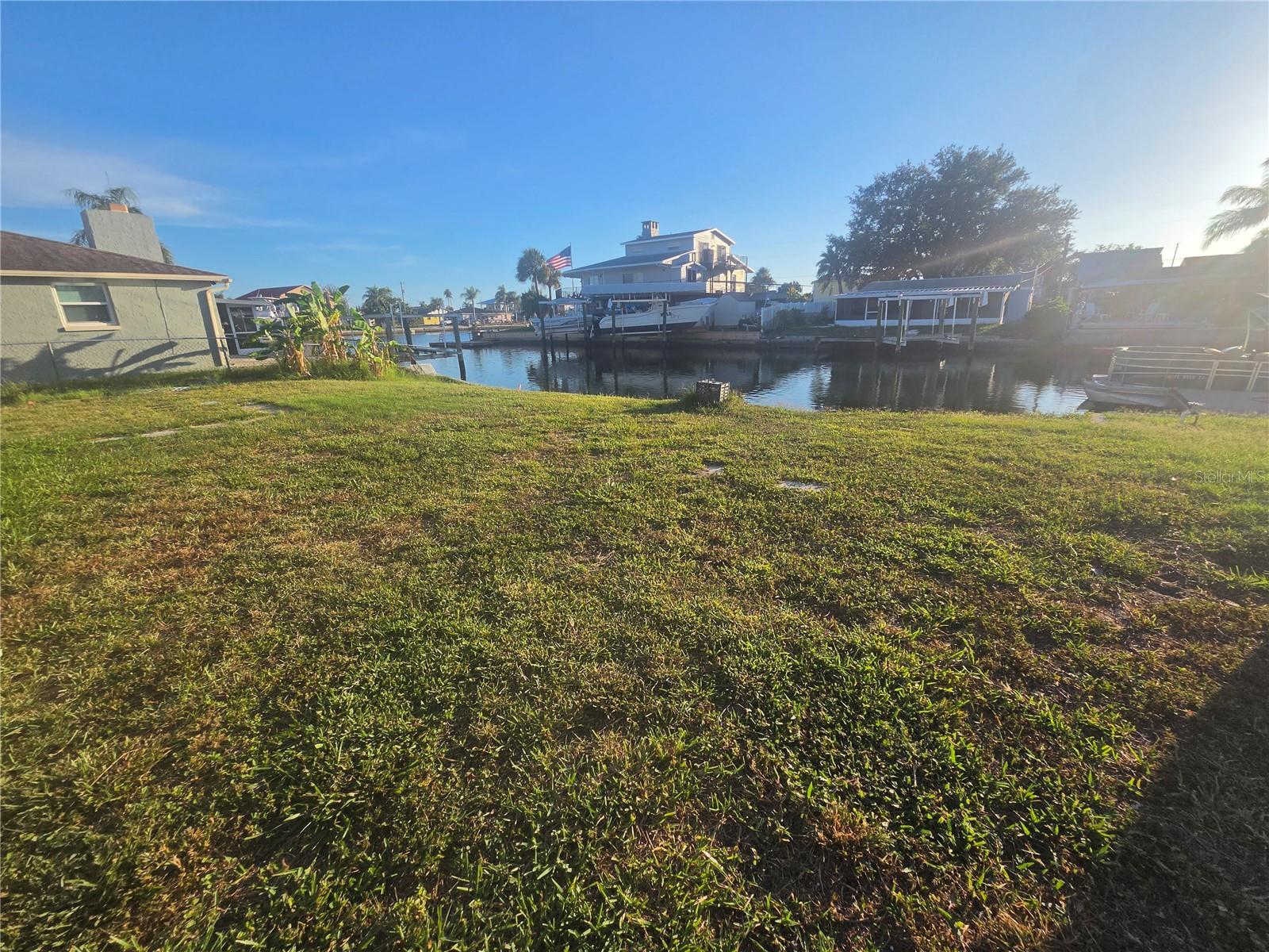 HUDSON BEACH ESTATES - Residential