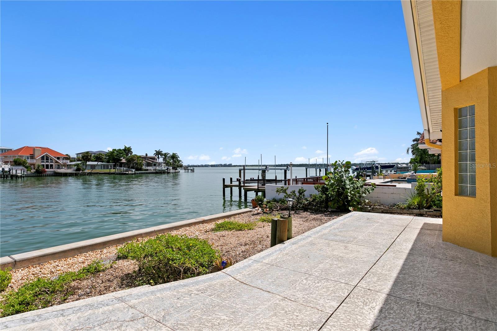 BELLEVUE ESTATES ISLAND 3RD ADD - Residential