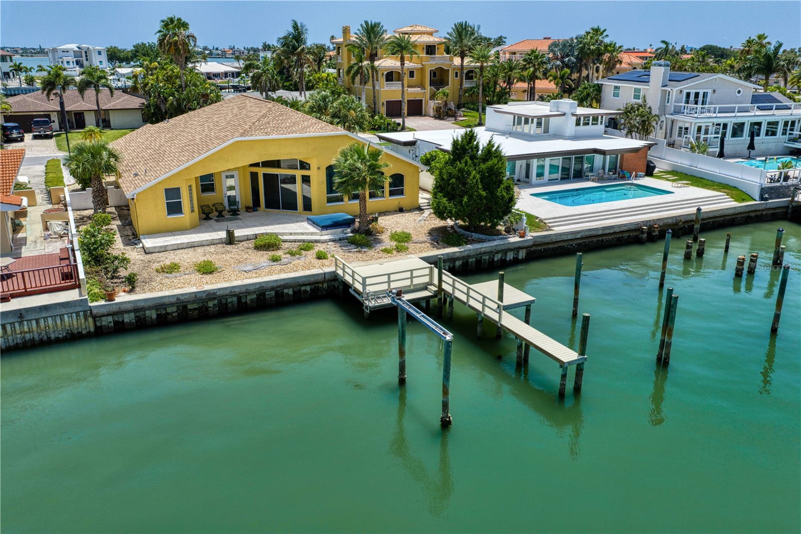 BELLEVUE ESTATES ISLAND 3RD ADD - Residential