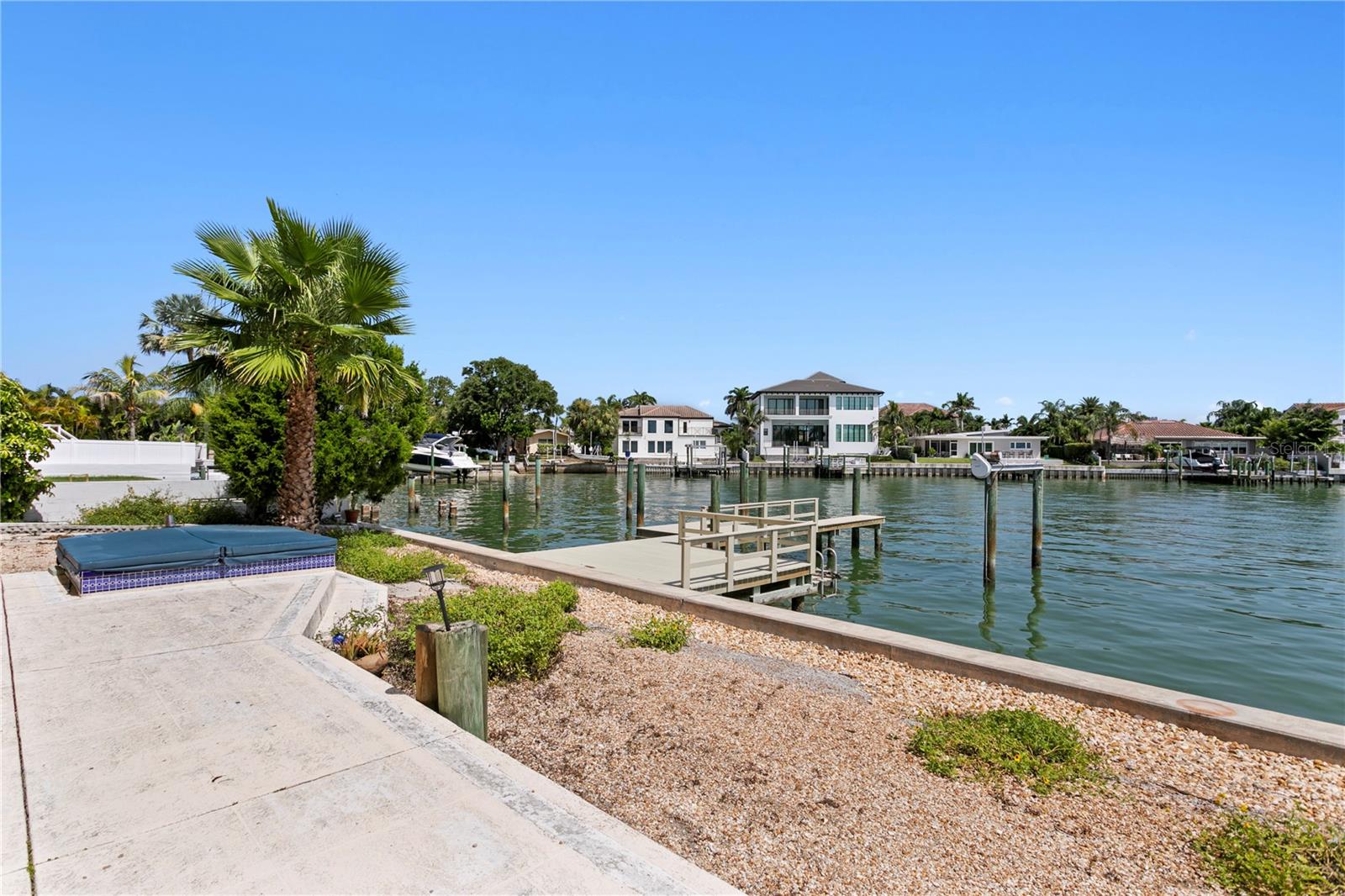BELLEVUE ESTATES ISLAND 3RD ADD - Residential