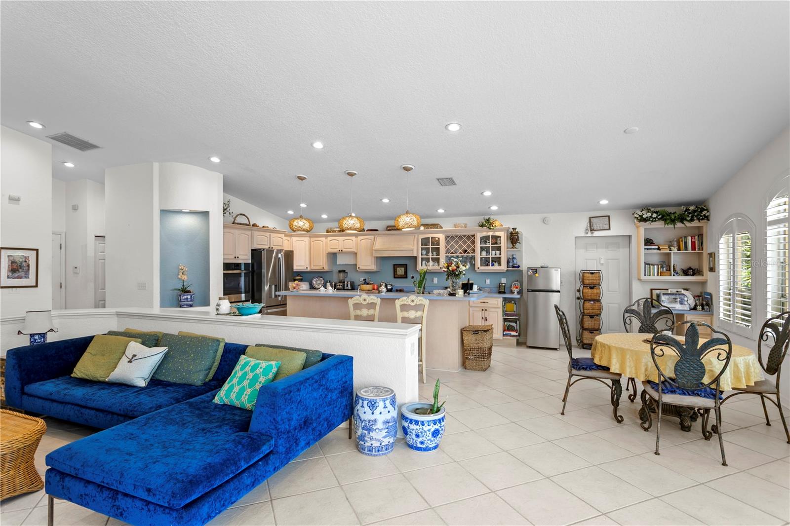 BELLEVUE ESTATES ISLAND 3RD ADD - Residential