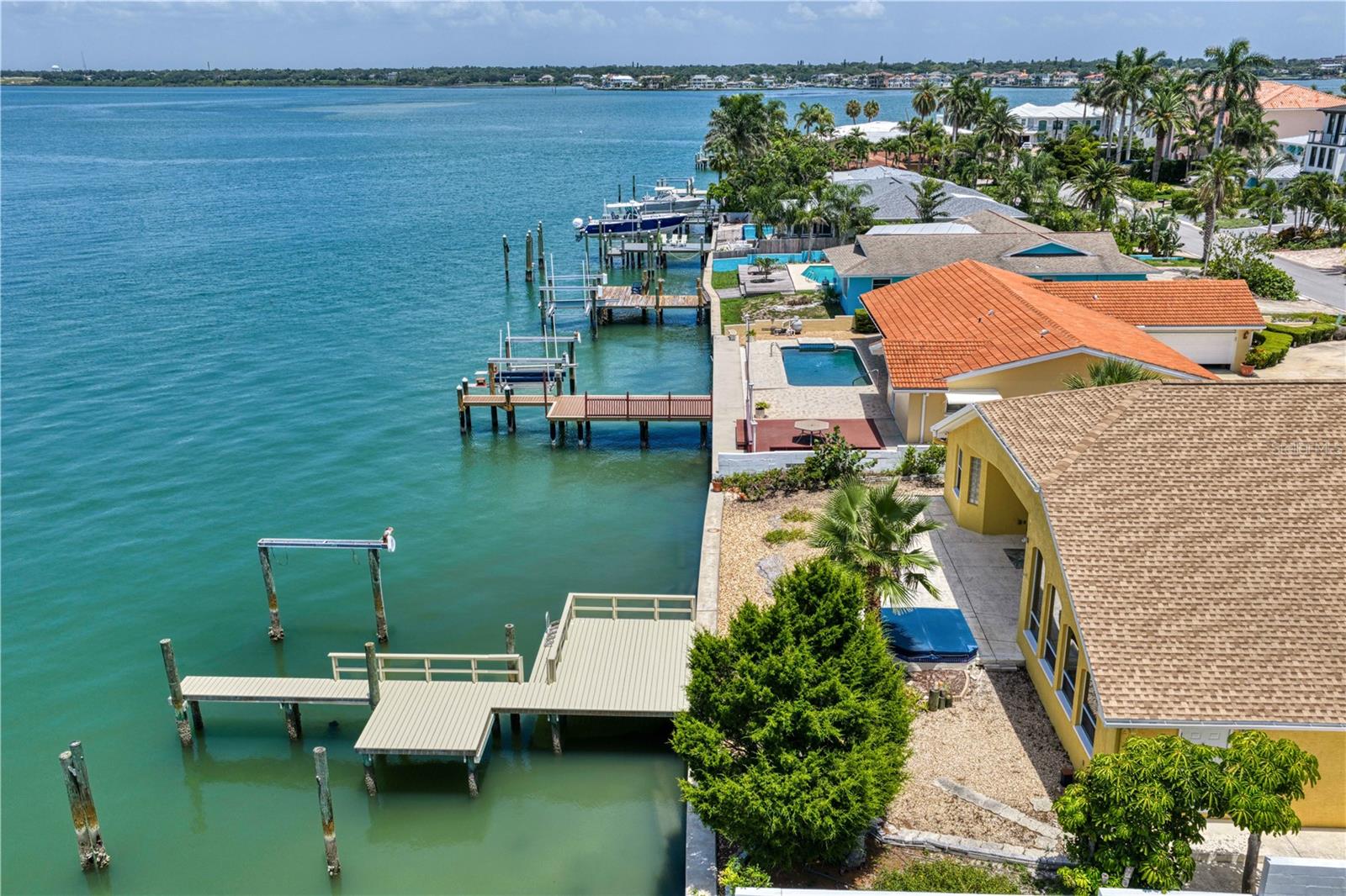 BELLEVUE ESTATES ISLAND 3RD ADD - Residential