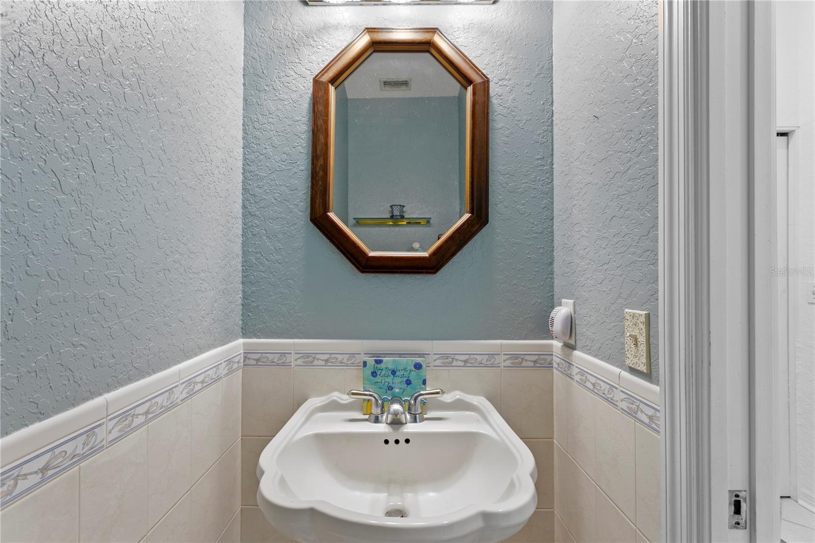 BELLEVUE ESTATES ISLAND 3RD ADD - Residential
