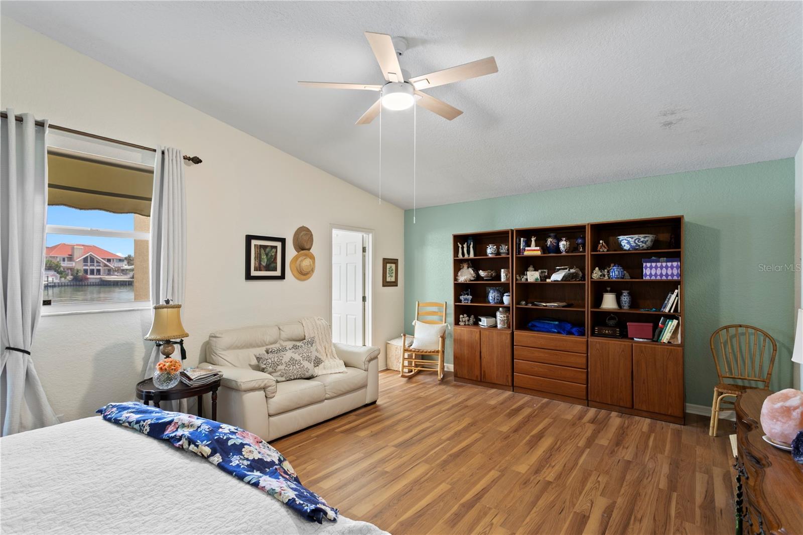 BELLEVUE ESTATES ISLAND 3RD ADD - Residential