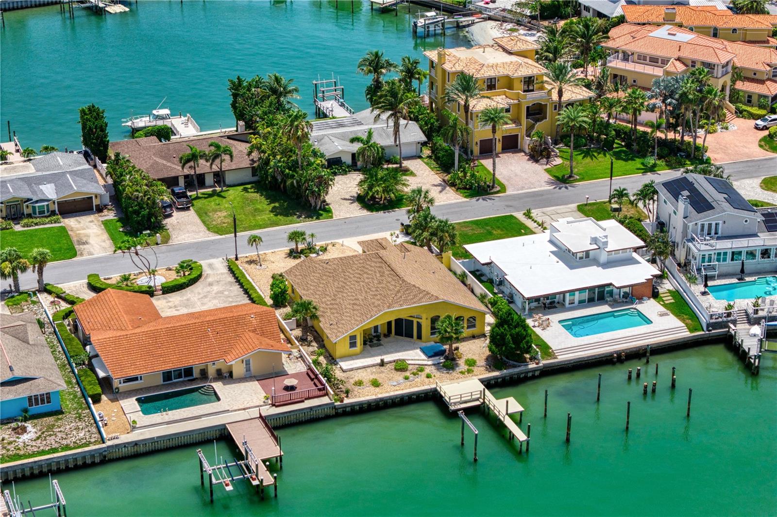 BELLEVUE ESTATES ISLAND 3RD ADD - Residential
