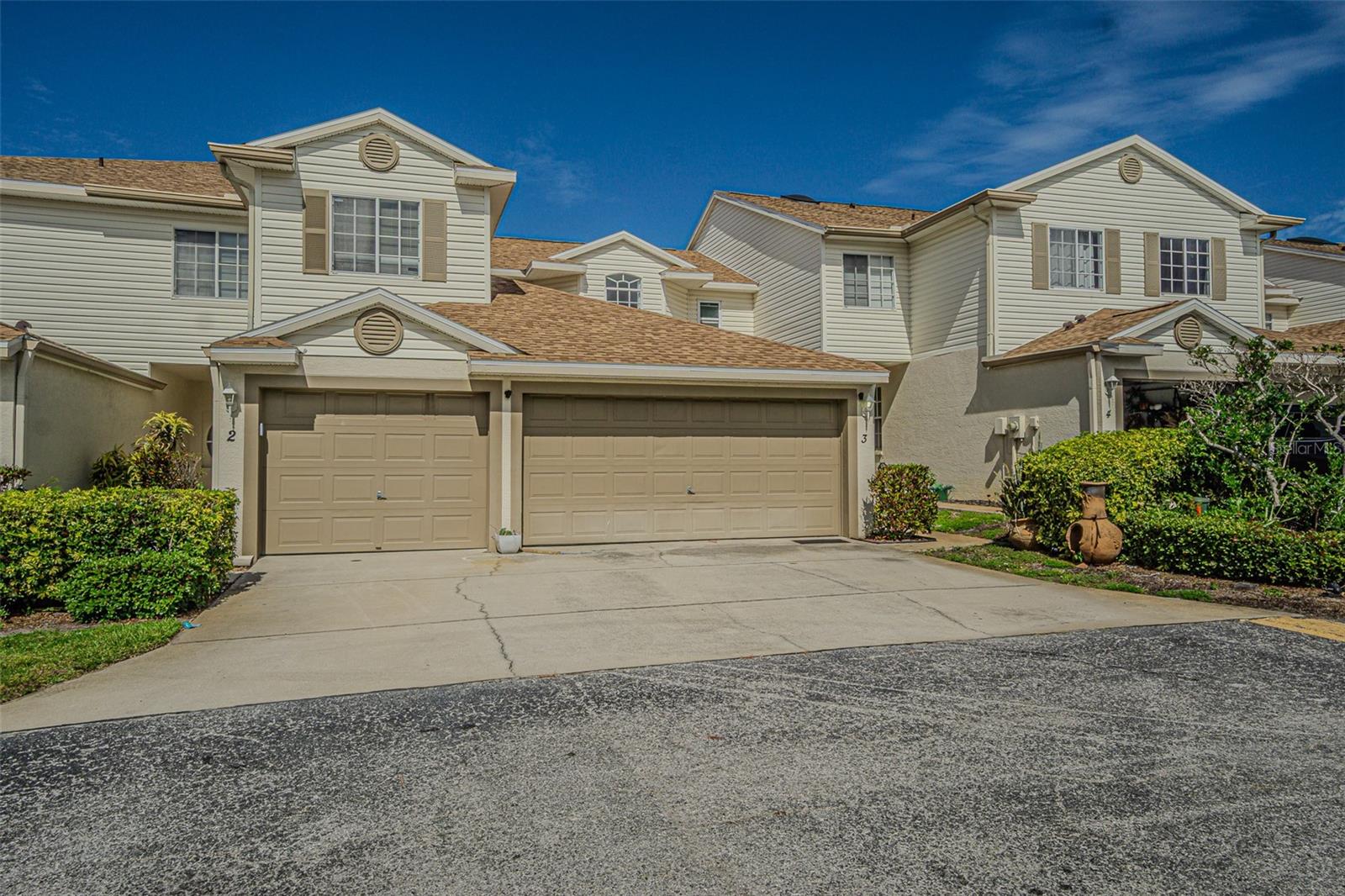 WILLOW LAKE - Residential