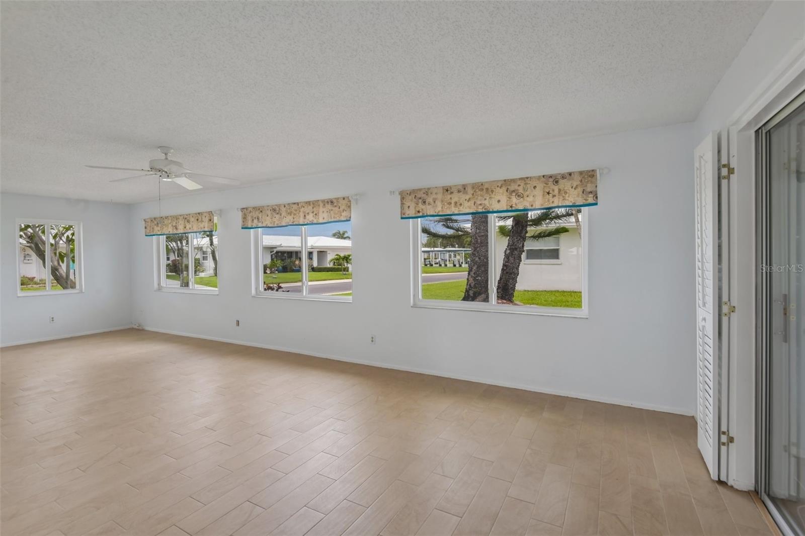 MAINLANDS OF TAMARAC BY THE GULF UNIT 4 CONDO - Residential