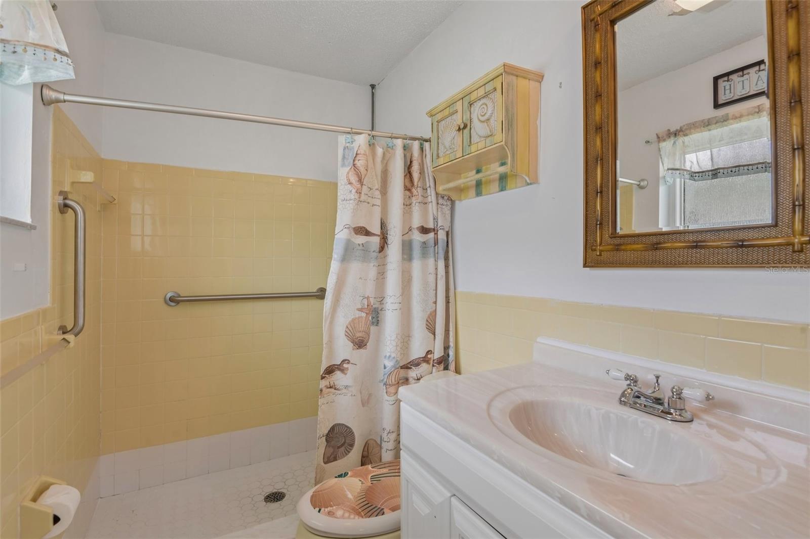 MAINLANDS OF TAMARAC BY THE GULF UNIT 4 CONDO - Residential