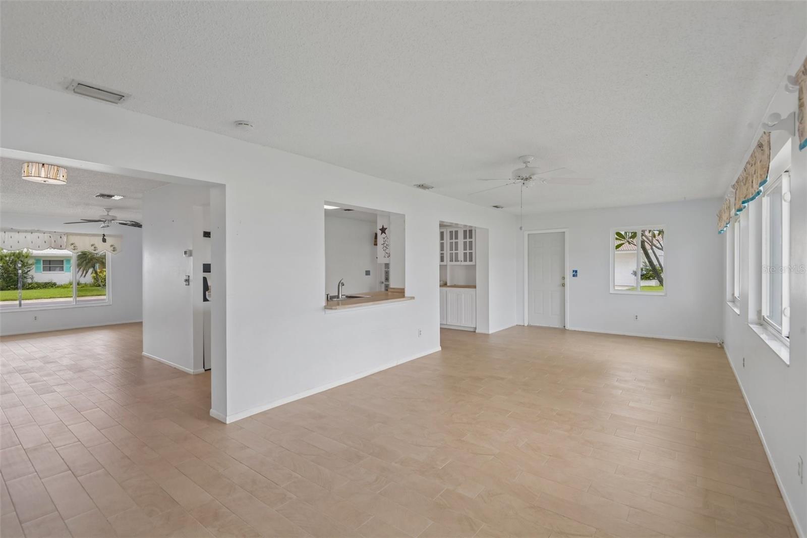 MAINLANDS OF TAMARAC BY THE GULF UNIT 4 CONDO - Residential
