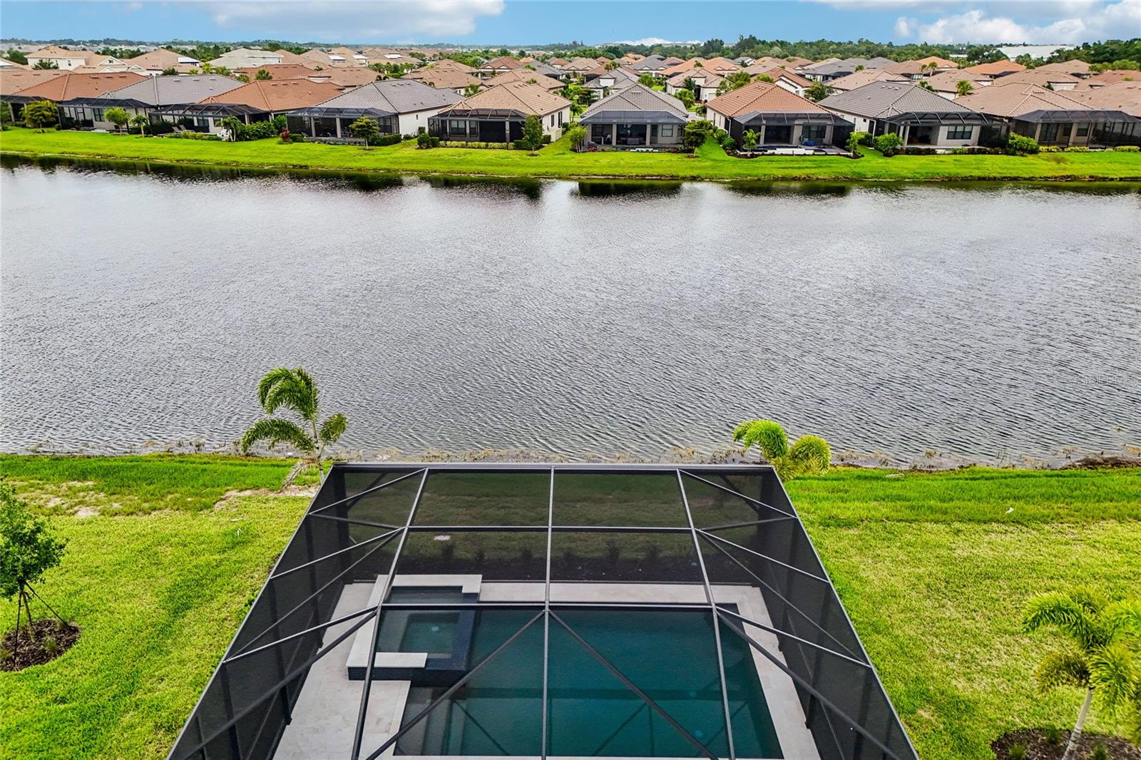 AZARIO ESPLANADE PH IX - Residential
