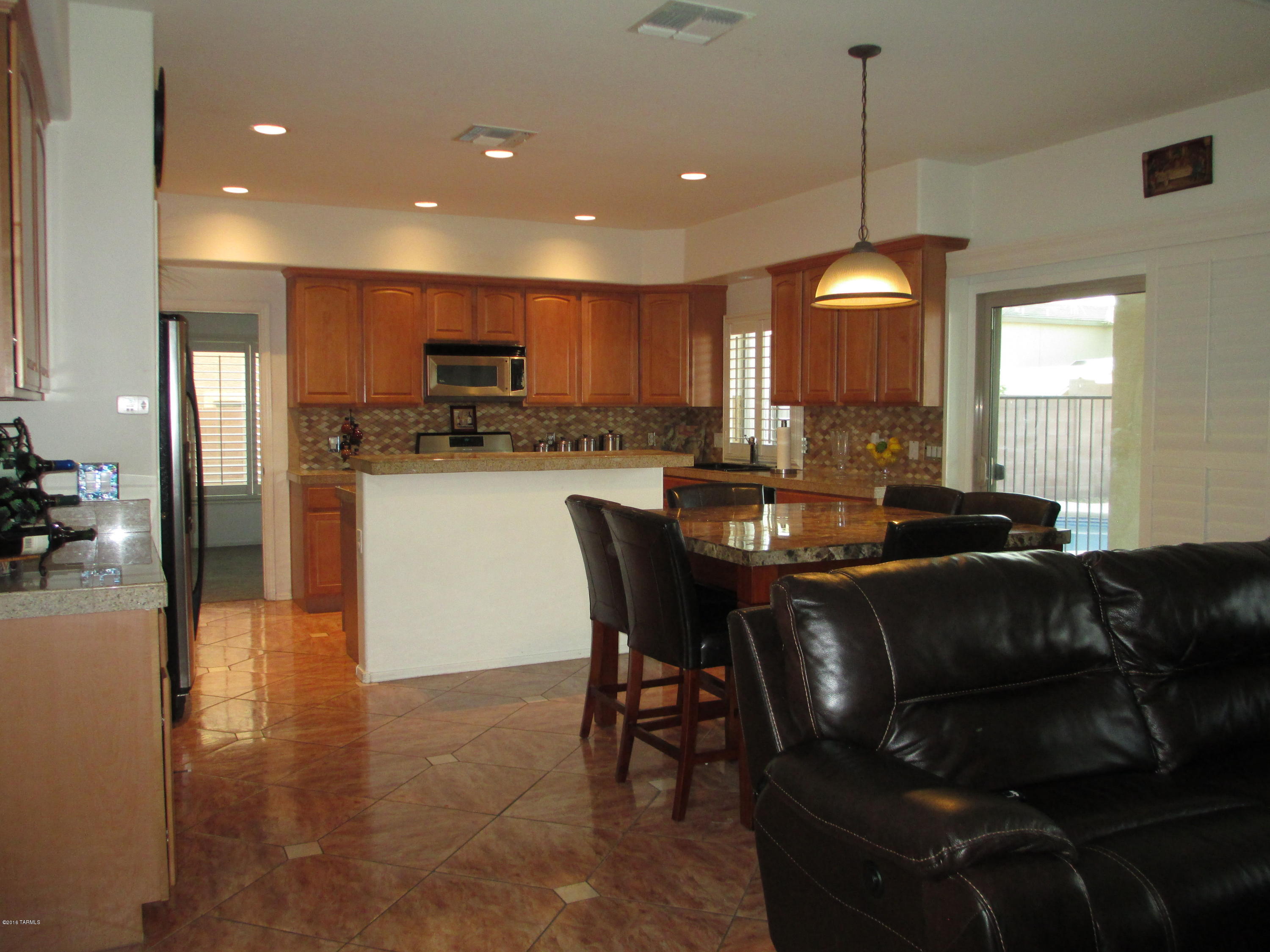 Continental Reserve Blks 17-19 (1-102) - Residential
