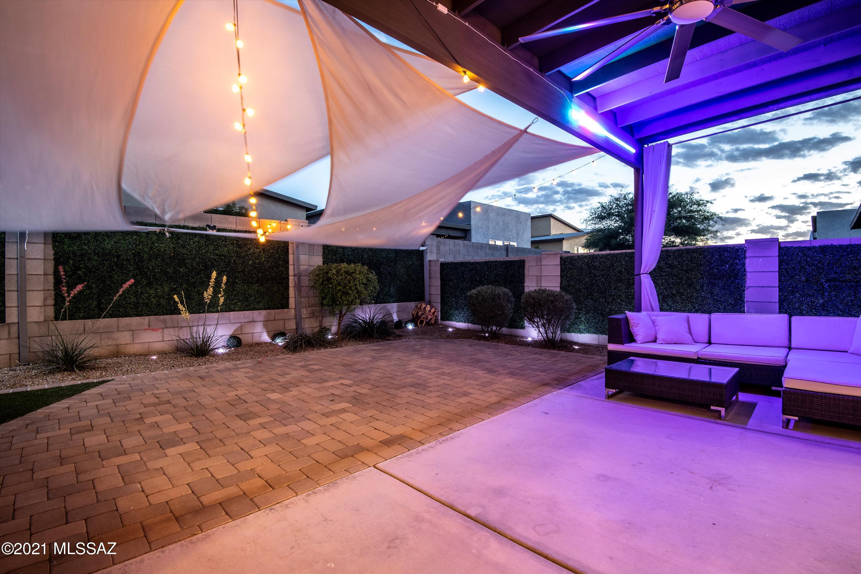 Elementary Place SQ20163230723 - Residential