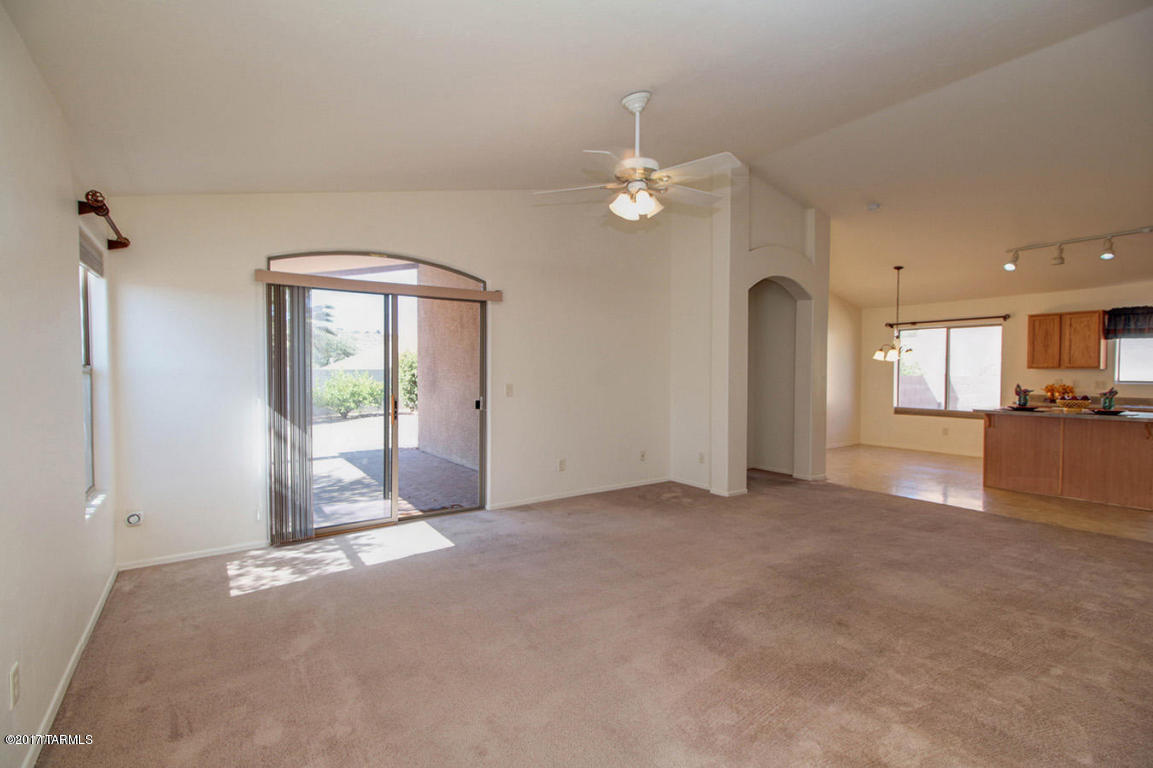 Please text 520-490-5232 with property address and your email for deposit info and application. Owner pays HOA fees, not tenant. 3 bed plus den with open floor plan for rent.  Home is in a cul de sac with views of the mountains. Patio is covered and has pavers that extend out for entertaining. Master has bump out windows and walk in closet. All in the friendly community of Eagle Crest. Small/clean pets considered.

*Listed by Stephen Argentati with Oracle Land & Homes*