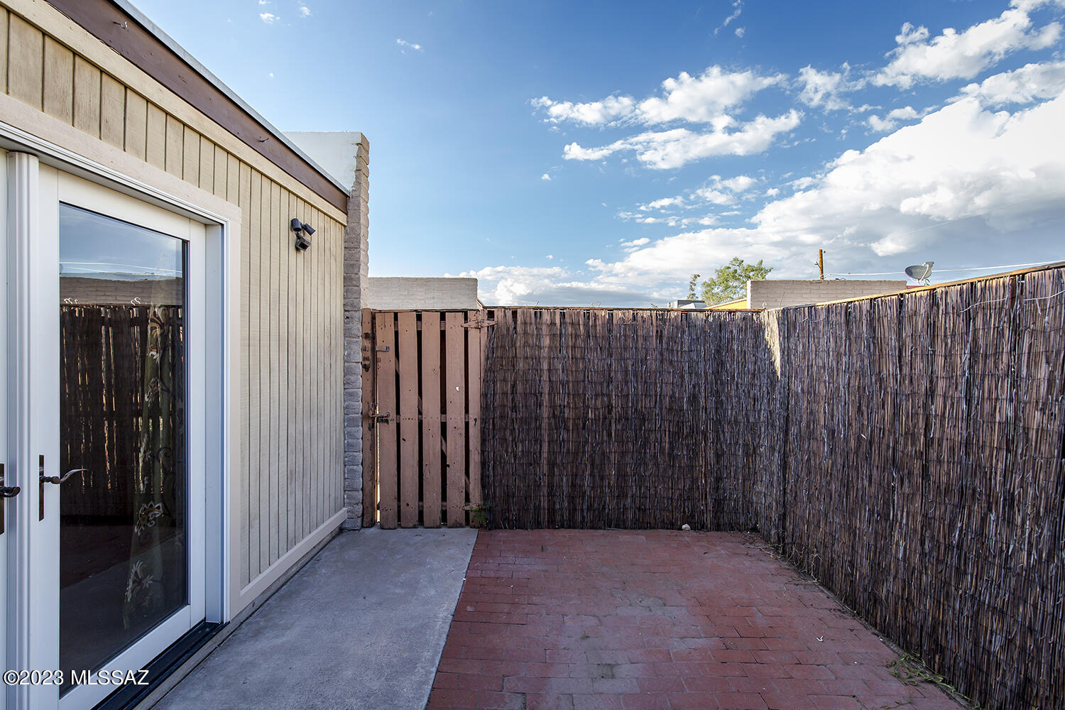 Richland Terr Condos - Residential