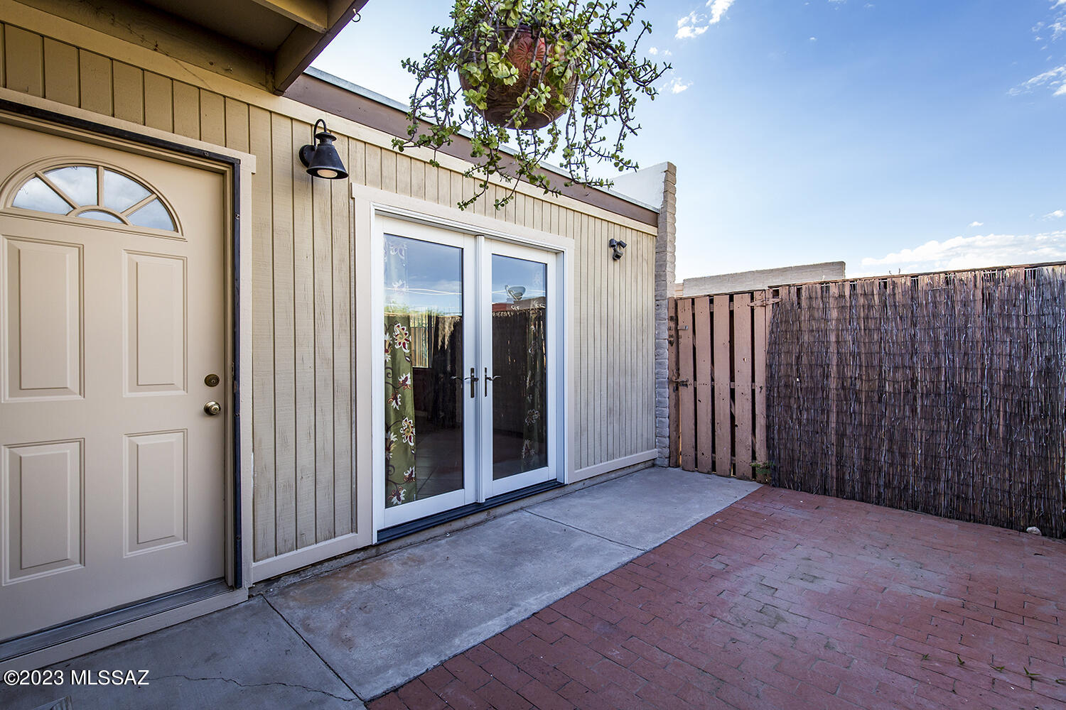 Richland Terr Condos - Residential