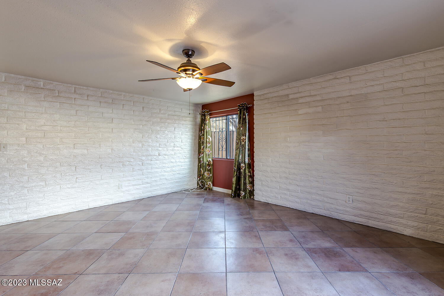 Richland Terr Condos - Residential
