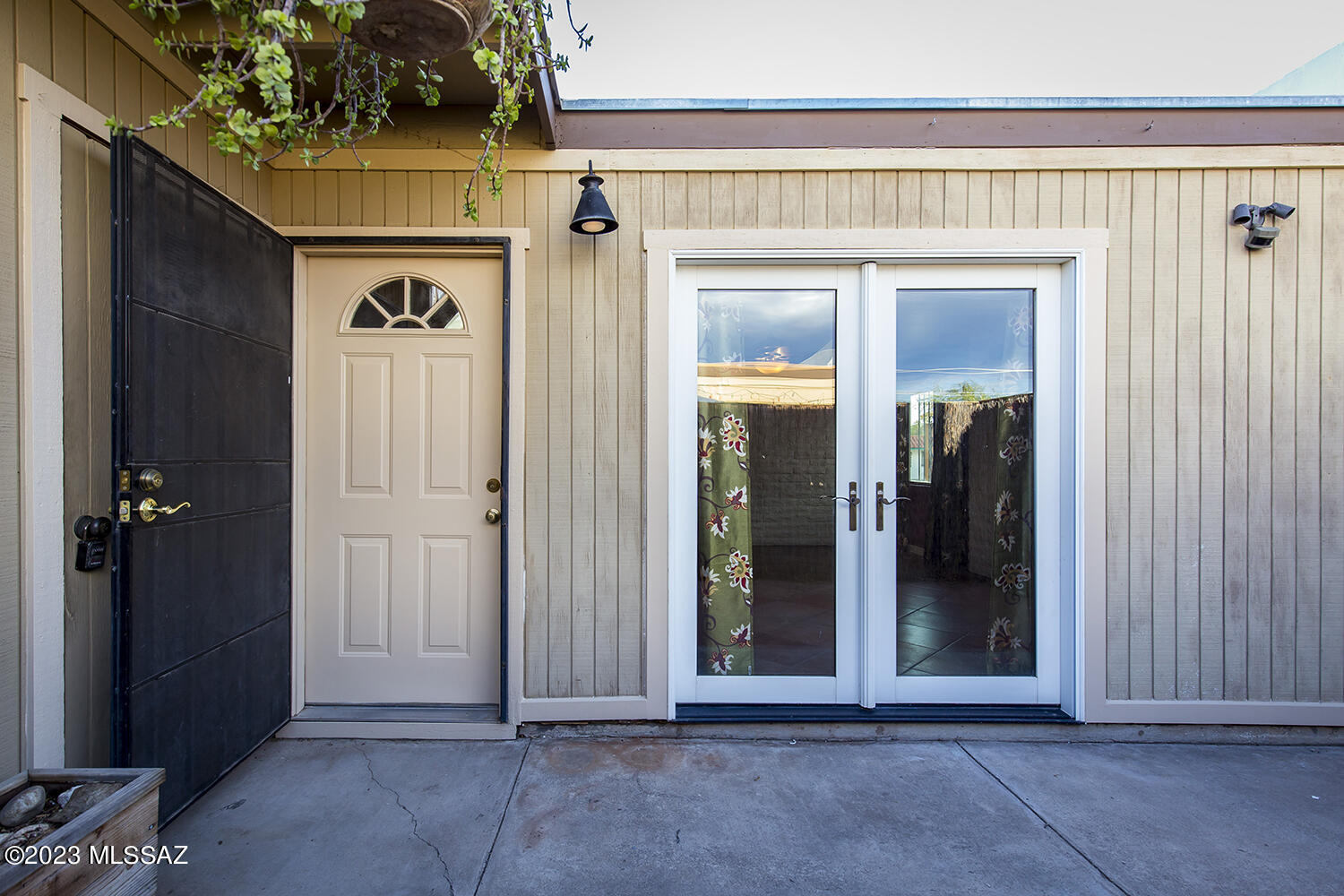 Richland Terr Condos - Residential