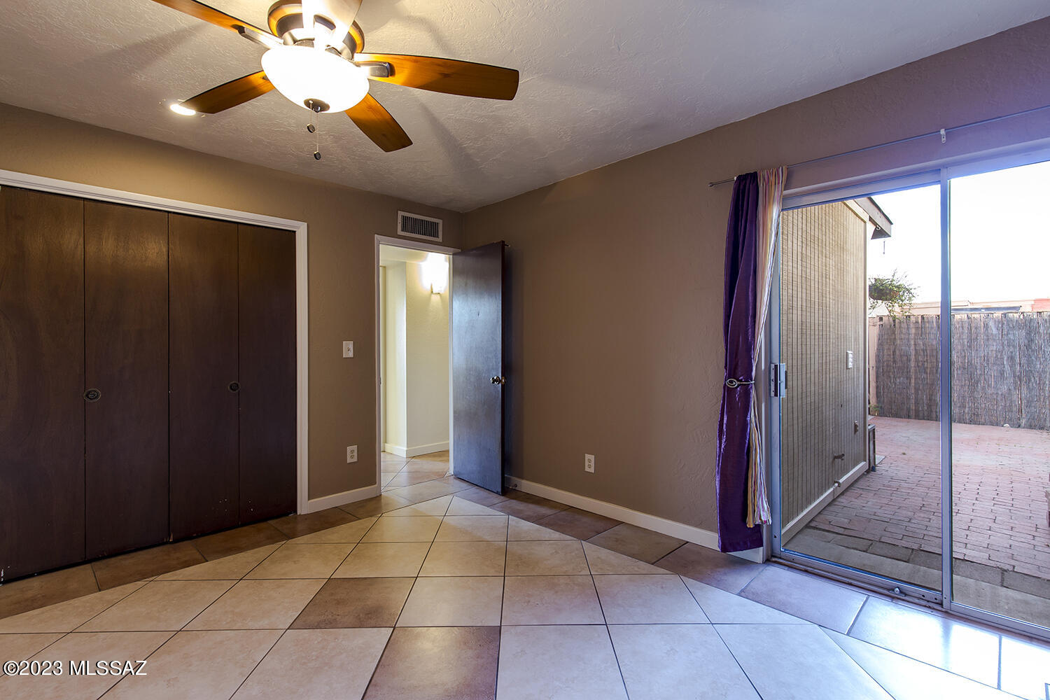 Richland Terr Condos - Residential