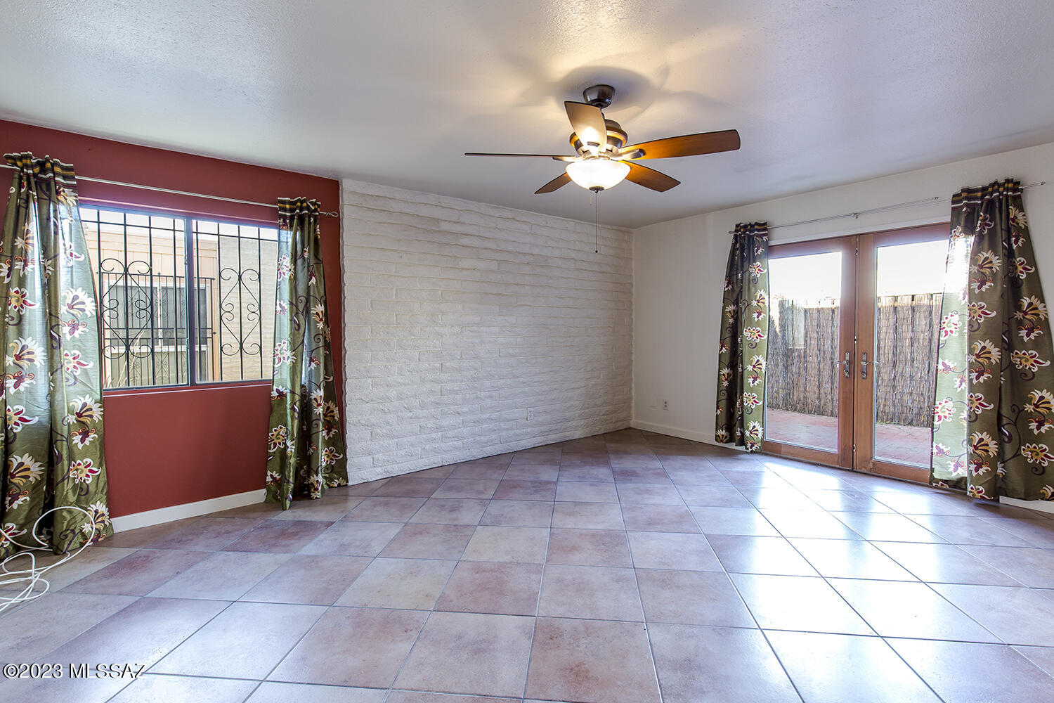 Richland Terr Condos - Residential