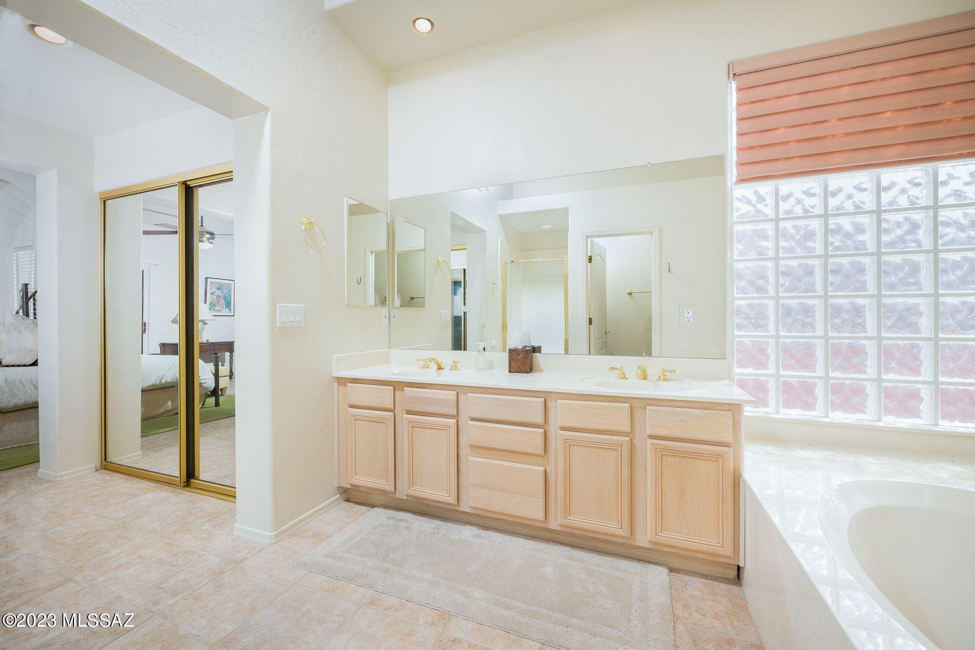 Ridge At La Reserve (The) - Residential Lease