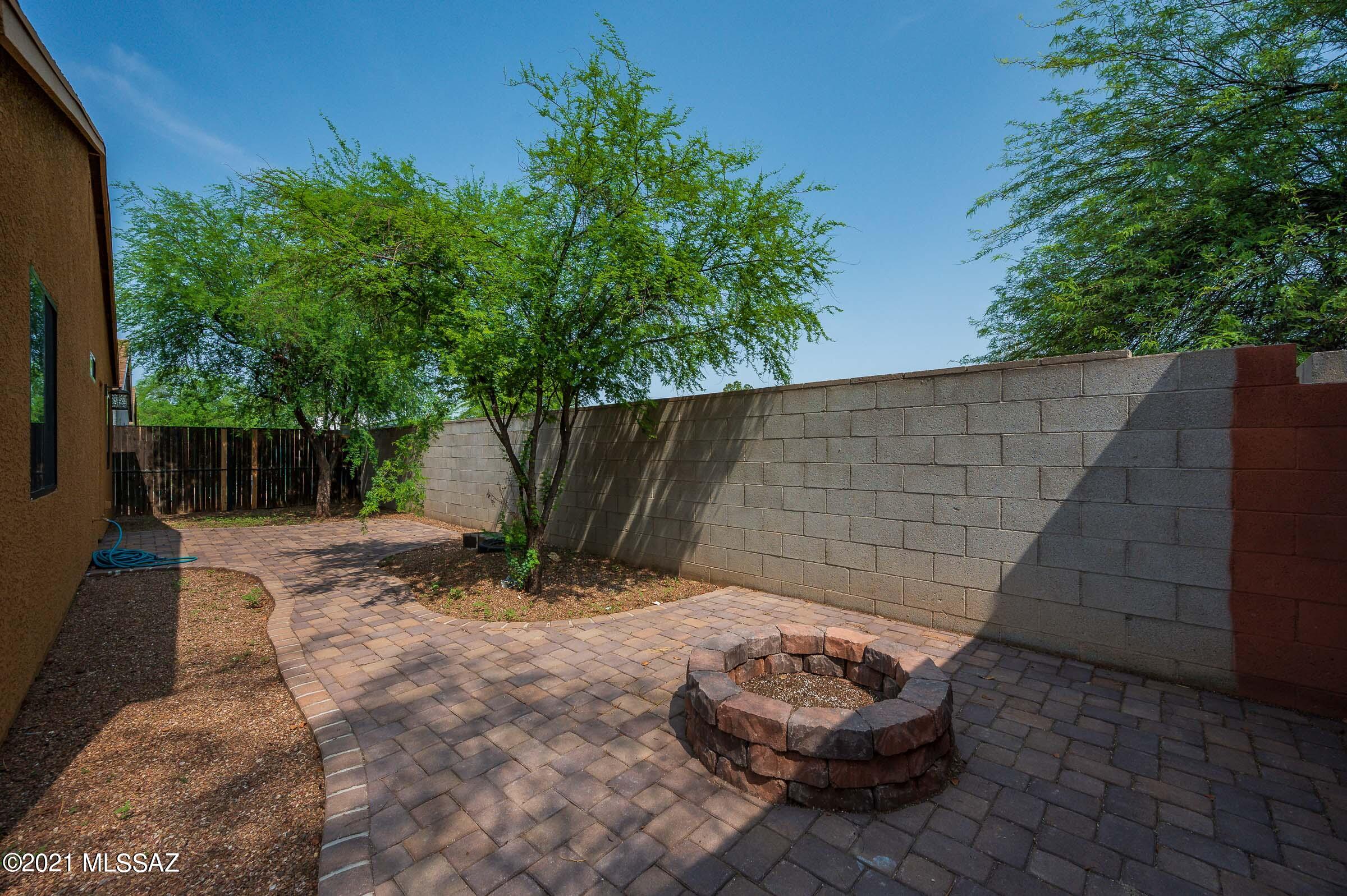 Pueblo Norte (1-21) - Residential
