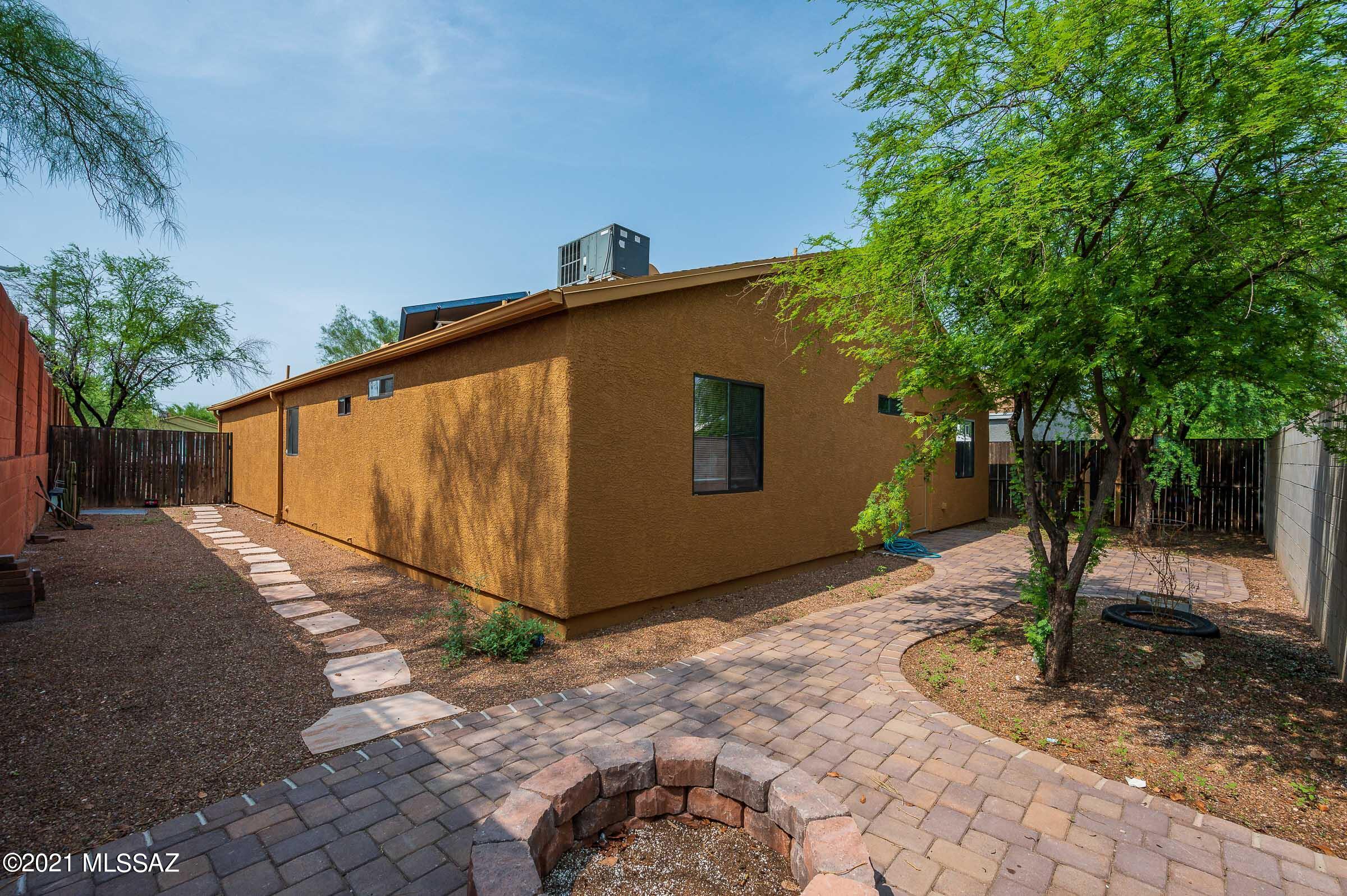 Pueblo Norte (1-21) - Residential