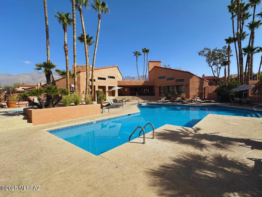 Ventana Vista Condominiums - Residential