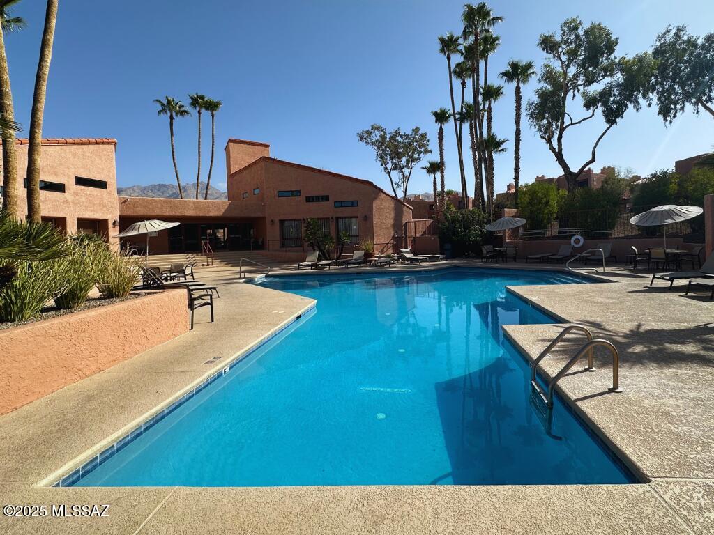 Ventana Vista Condominiums - Residential