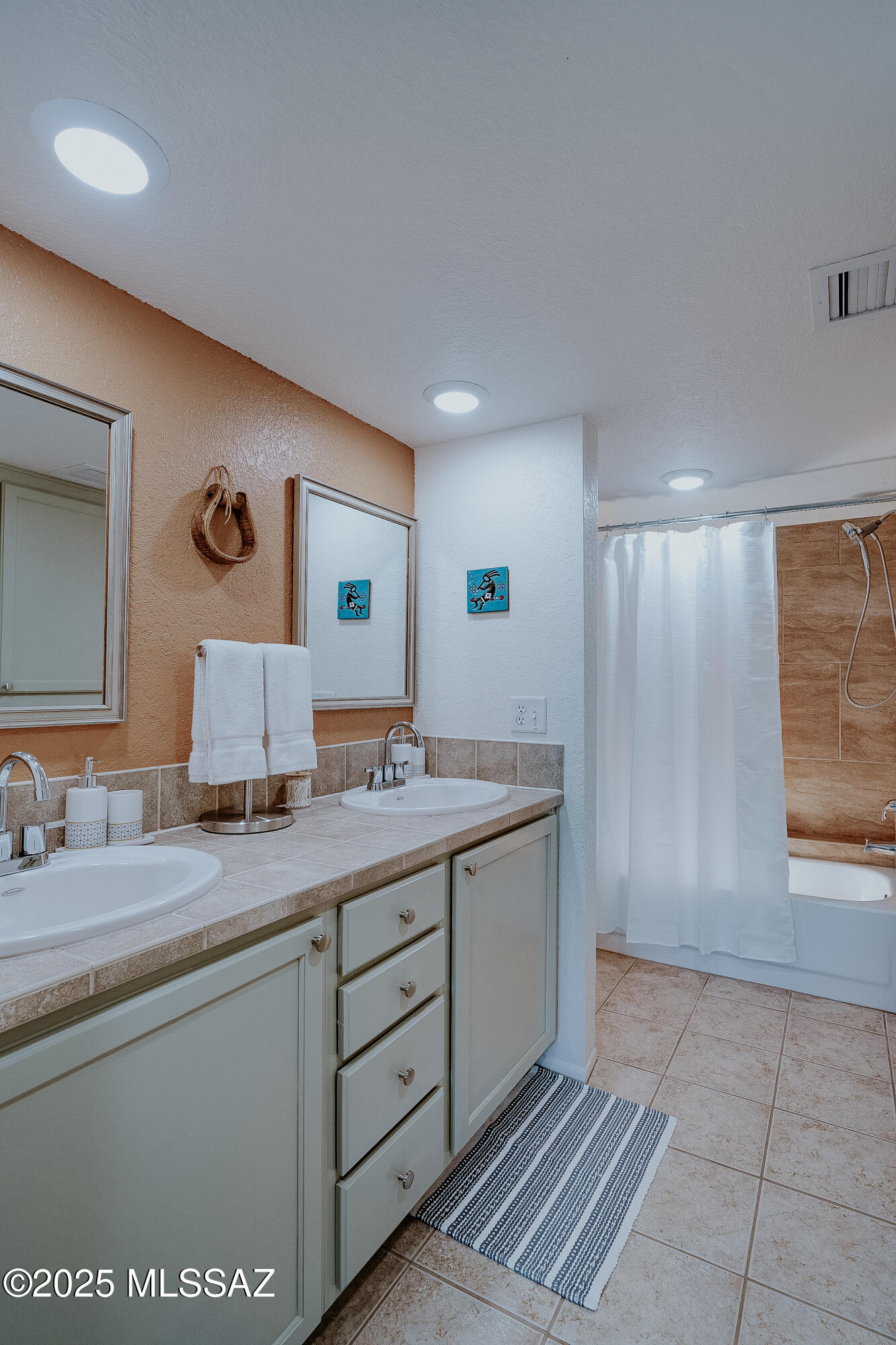 Ventana Vista Condominiums - Residential