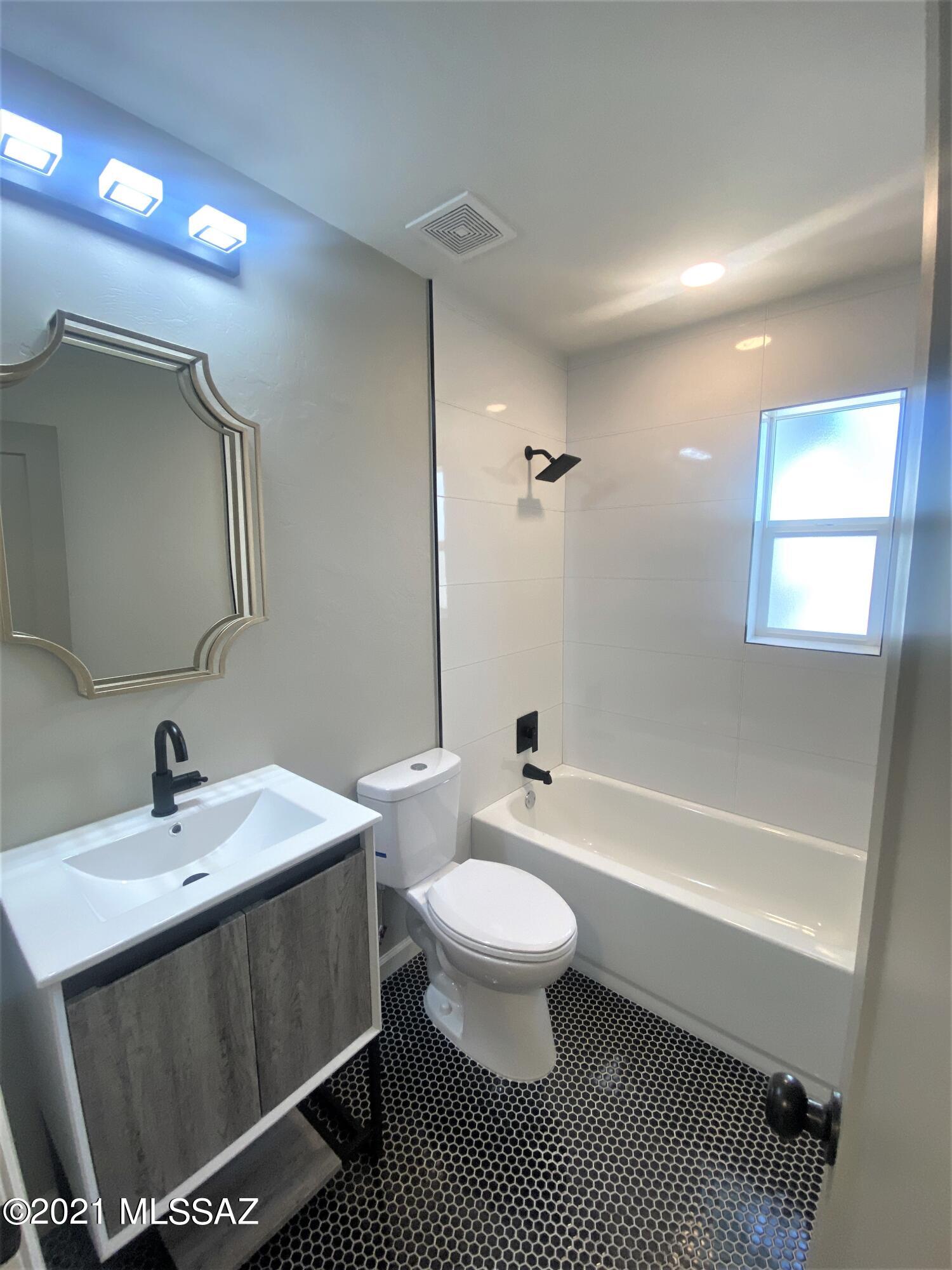 Miramonte Terr - Residential