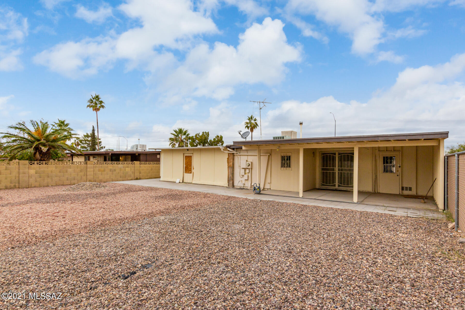 Los Reales Heights NO. 2 (1-138) - Residential
