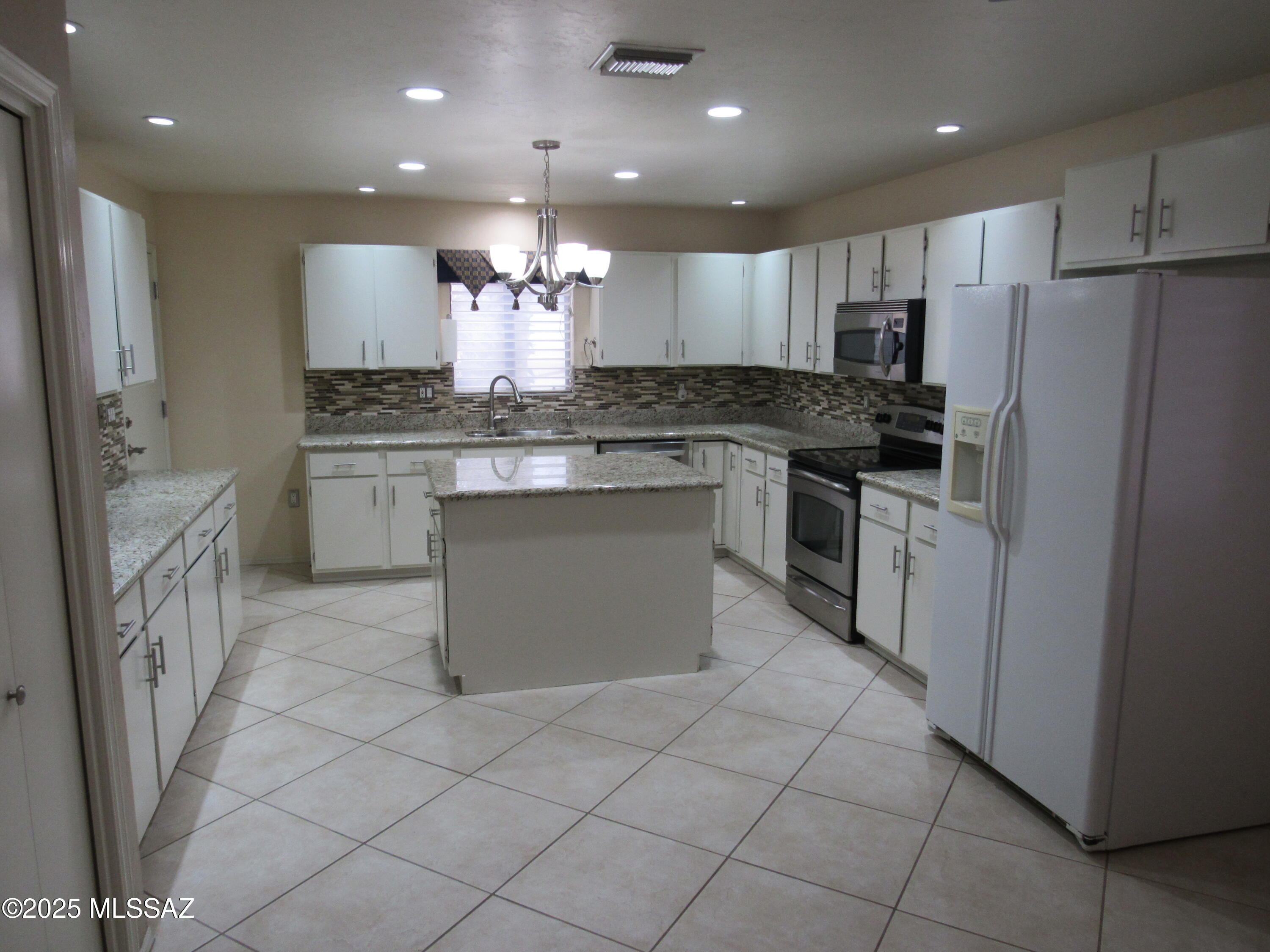 Casas Adobes Country Club Est. - Residential Lease
