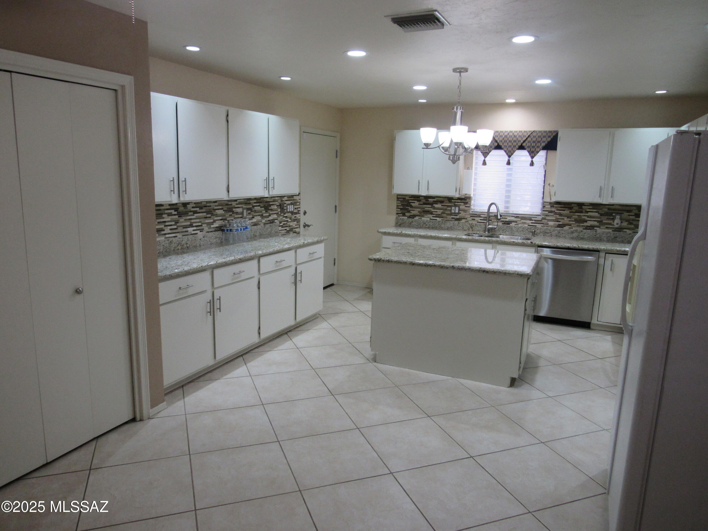 Casas Adobes Country Club Est. - Residential Lease