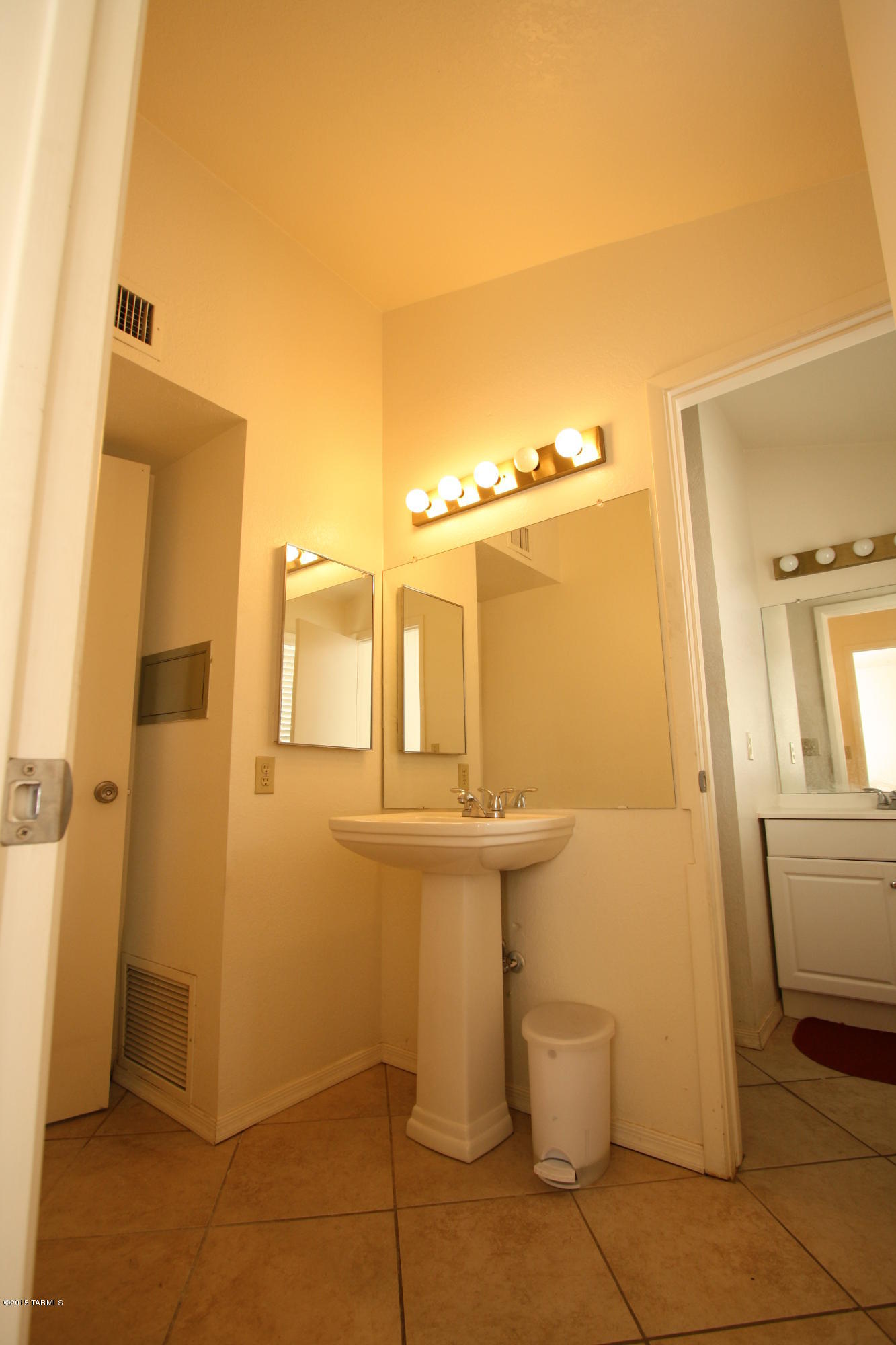 Casas Obregon Townhomes (1-23) - Residential Lease