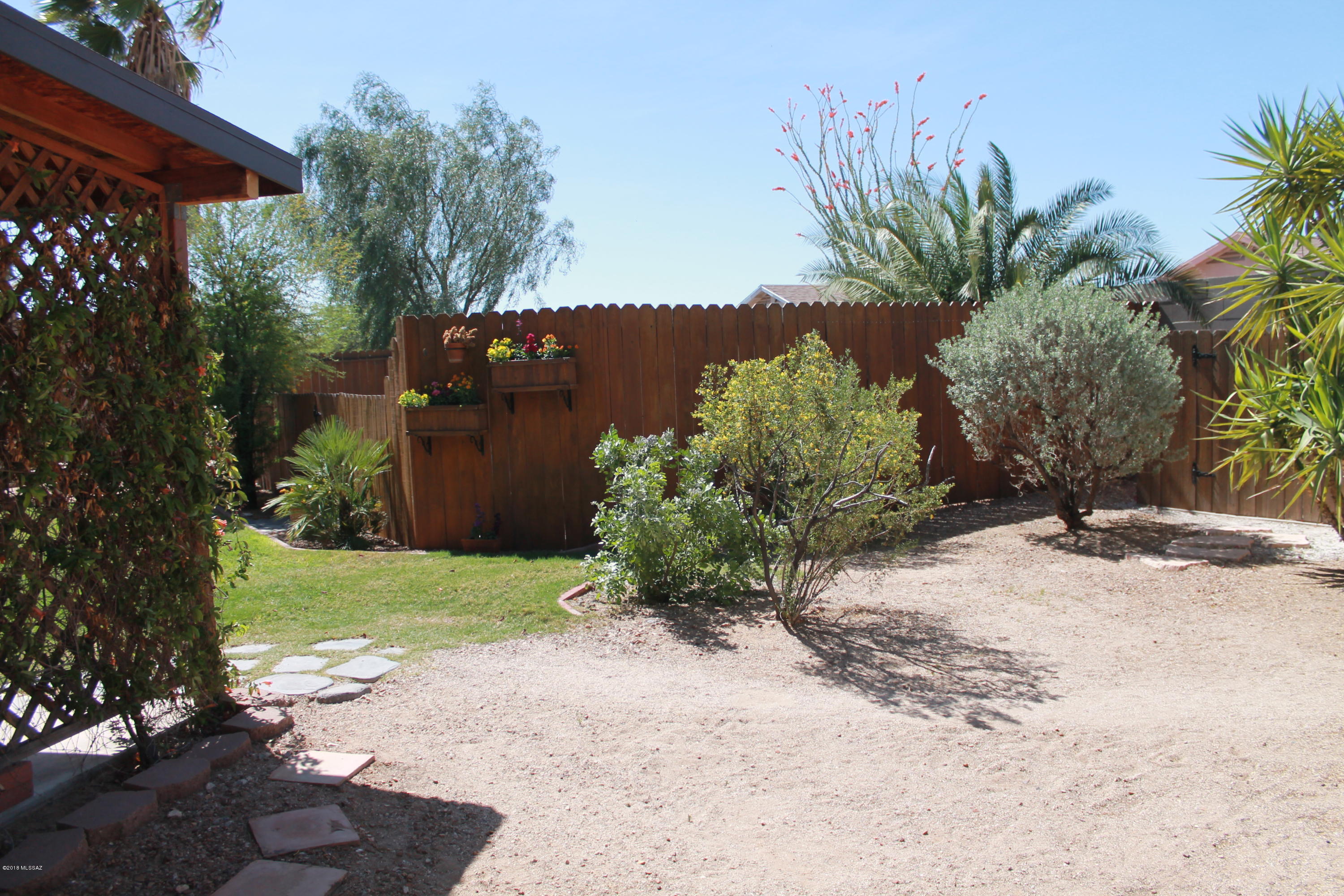Elliott Homes At Rita Ranch (1-521) - Residential