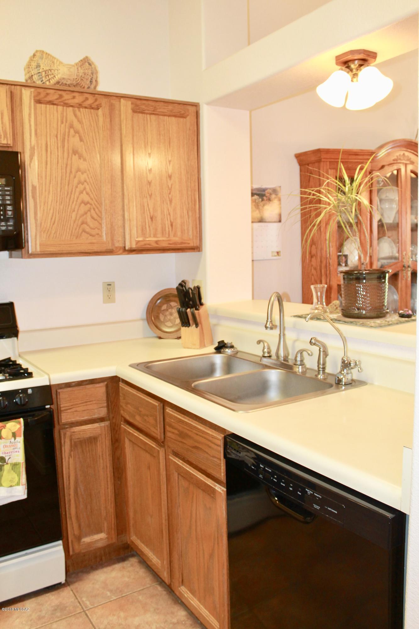 Elliott Homes At Rita Ranch (1-521) - Residential
