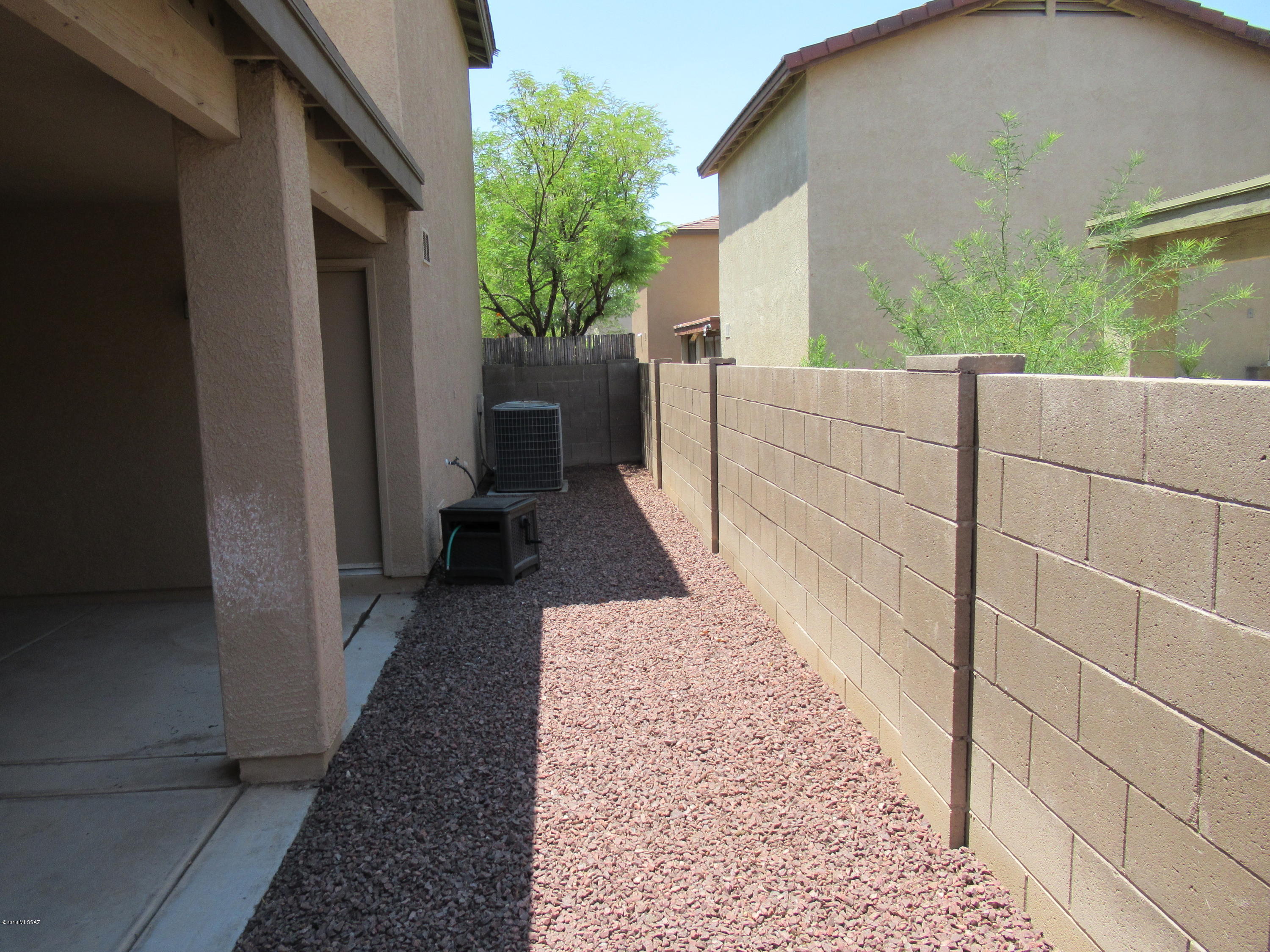 Riverhaven (1-373) - Residential Lease