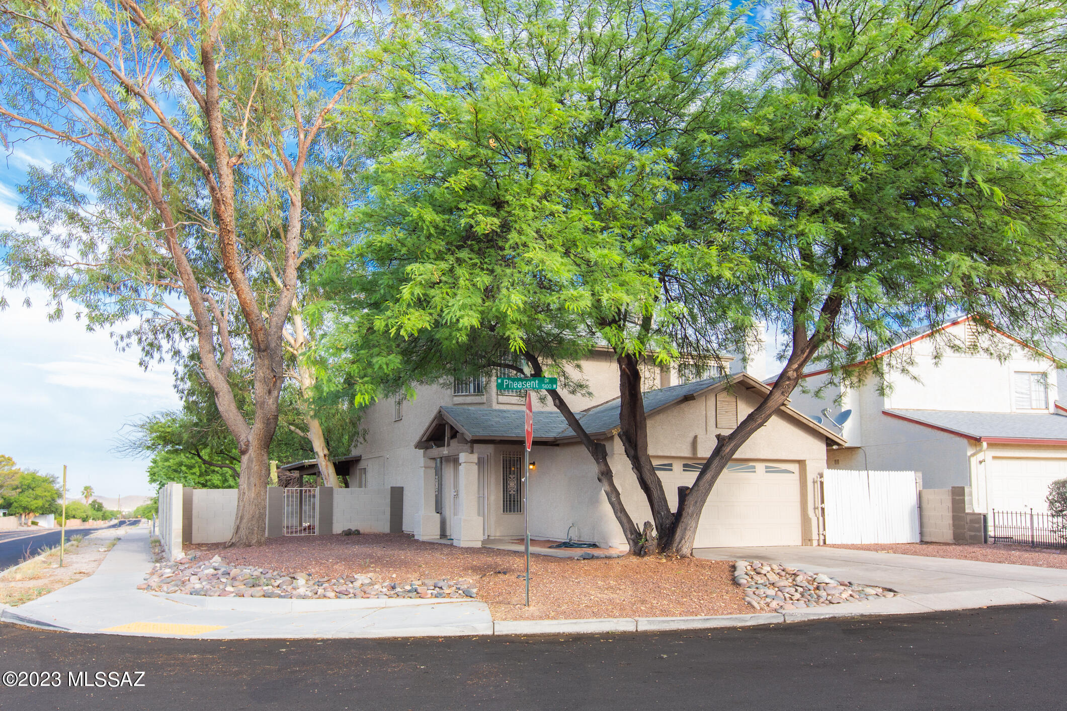 Nestled on Desirable corner lot, this charming two-story home offers 3 Beds & 2.5 Bath and spacious backyard, complemented by a covered patio, provides an excellent space for outdoor gatherings & relaxation. Huge Owner's Suite is a true retreat, featuring Ceiling Fan, Plant Shelves, Large walk-in closet, garden tub, dual sinks and a balcony. The kitchen boasts elegant Granite Countertops, custom cabinetry, Breakfast Nook and Delightful mountain views. Large Living Room features a Cozy Fireplace, lots of windows and space. With the added convenience of a two-car garage and Two Side Gates for Backyard entry, this home is a perfect blend of comfort and functionality. Make this lovely property your new home!!!