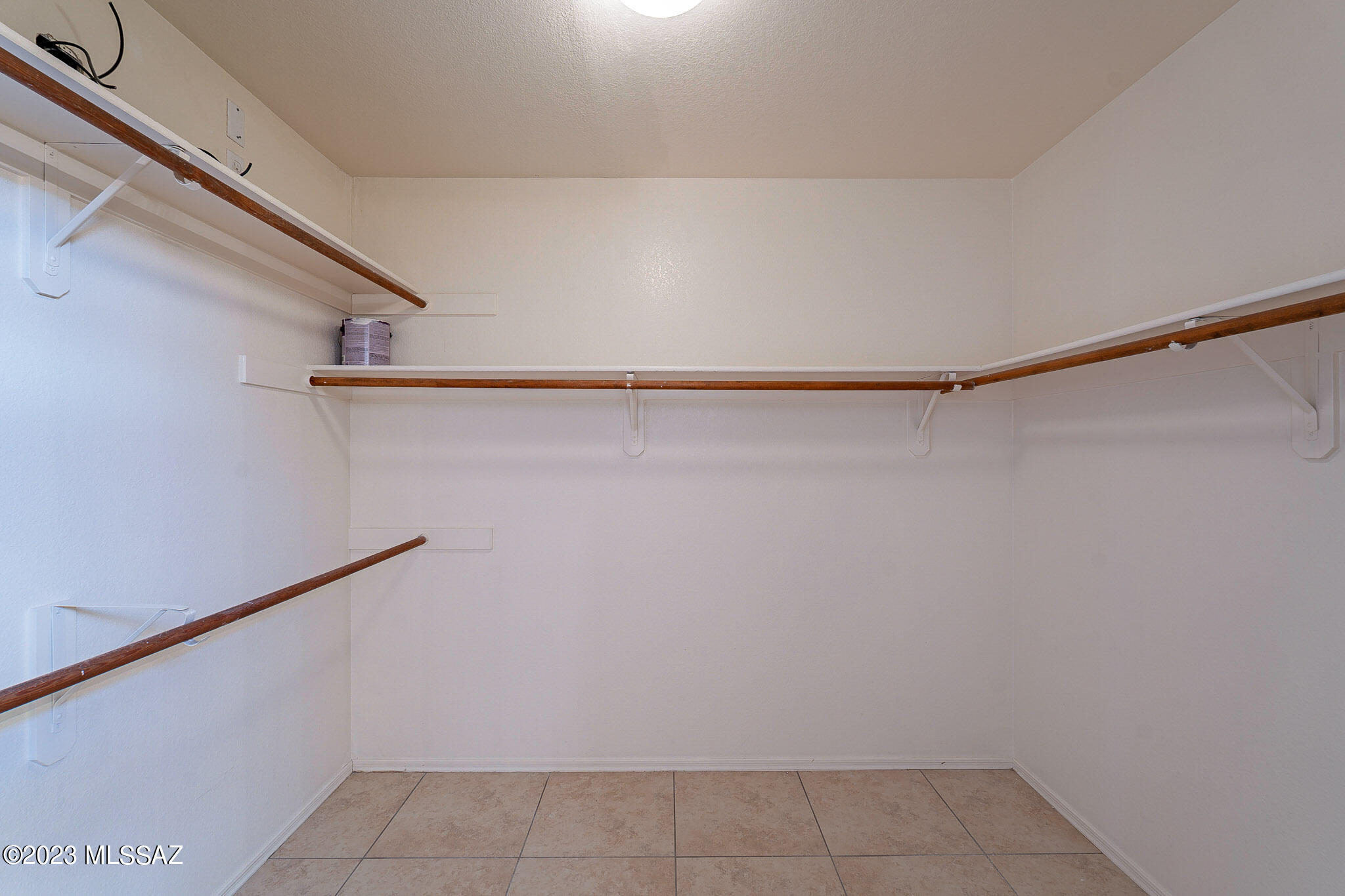 San Ignacio Vistas (101-113,224-228) - Residential