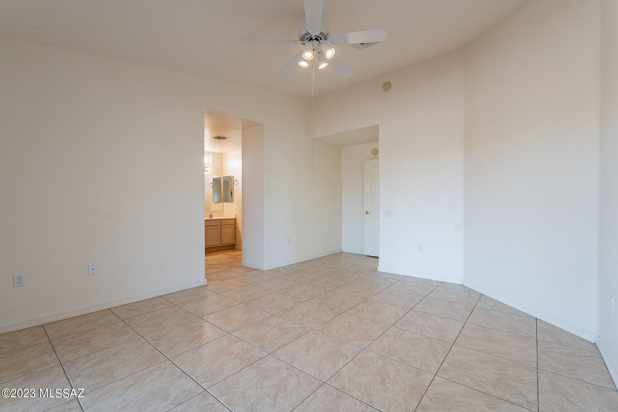 San Ignacio Vistas (101-113,224-228) - Residential