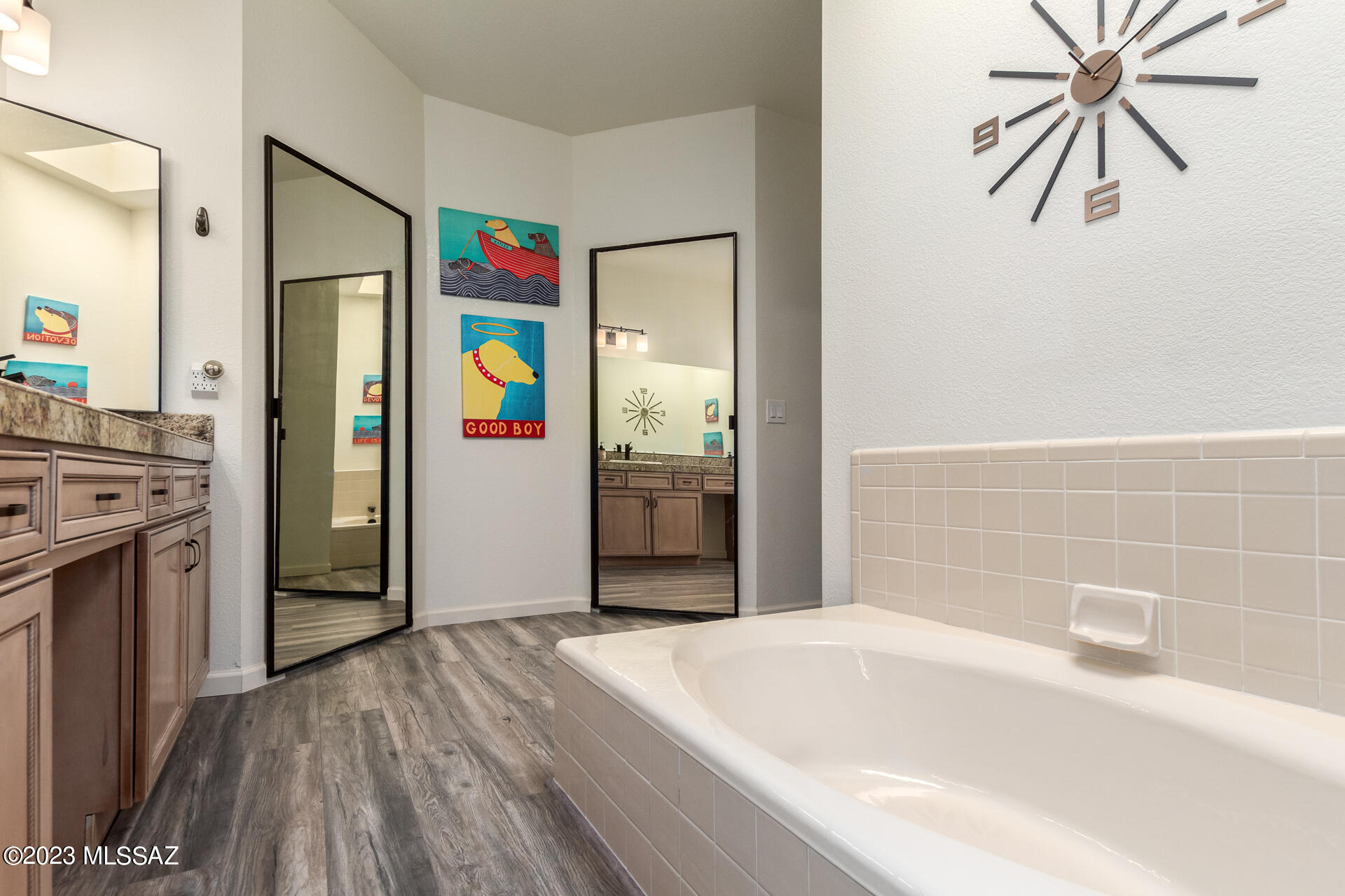 La Cholla Hills(1-313) - Residential