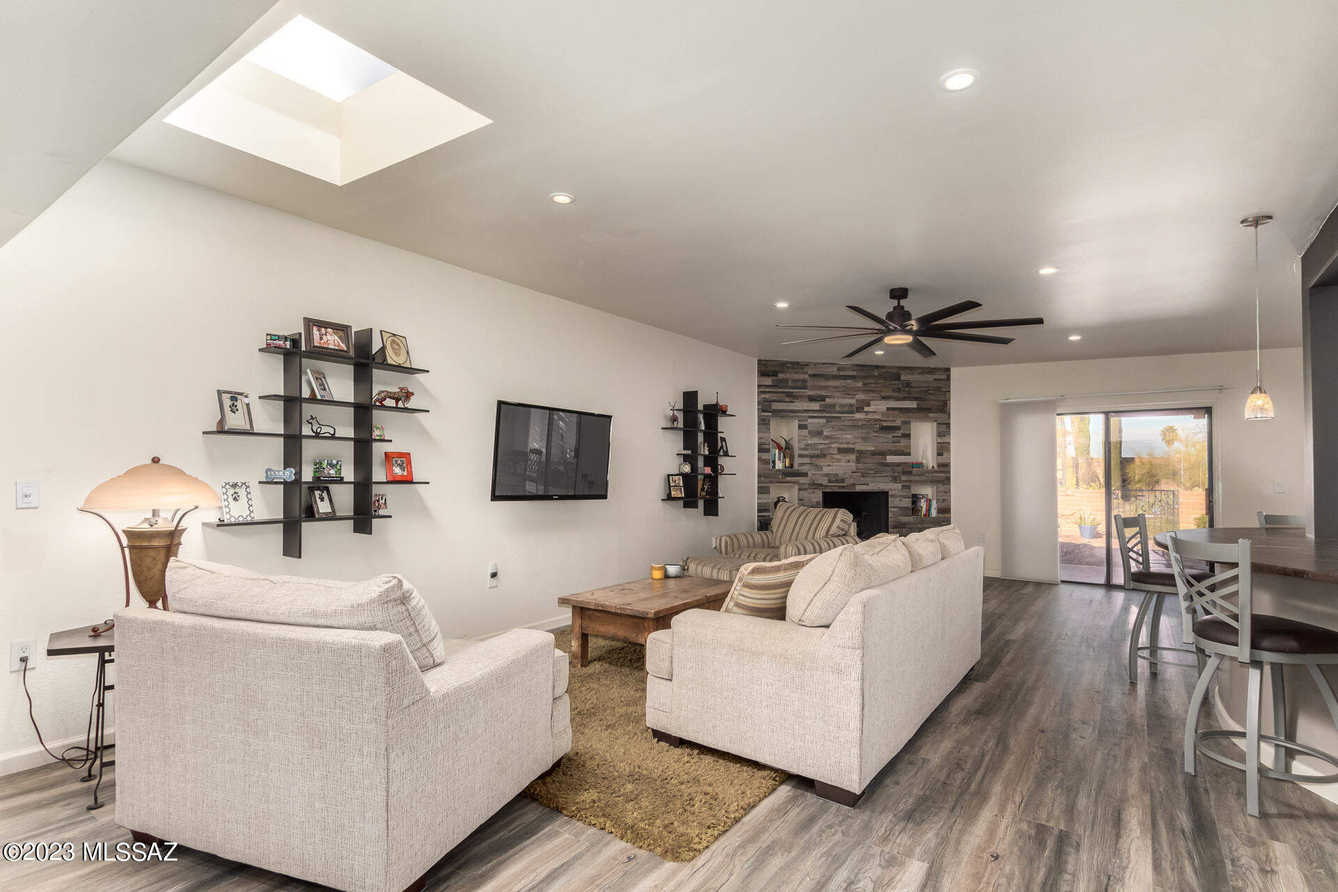 La Cholla Hills(1-313) - Residential