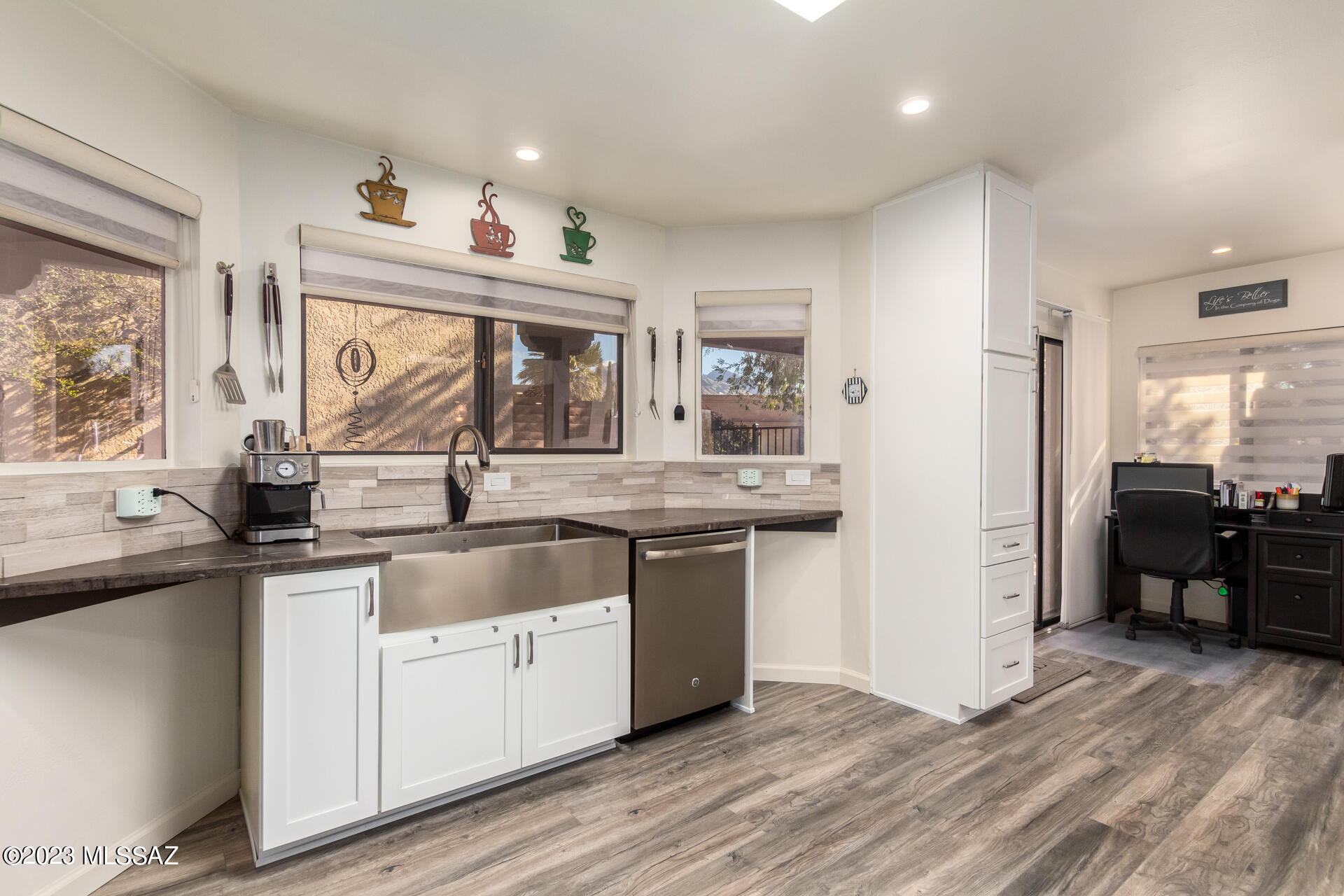 La Cholla Hills(1-313) - Residential