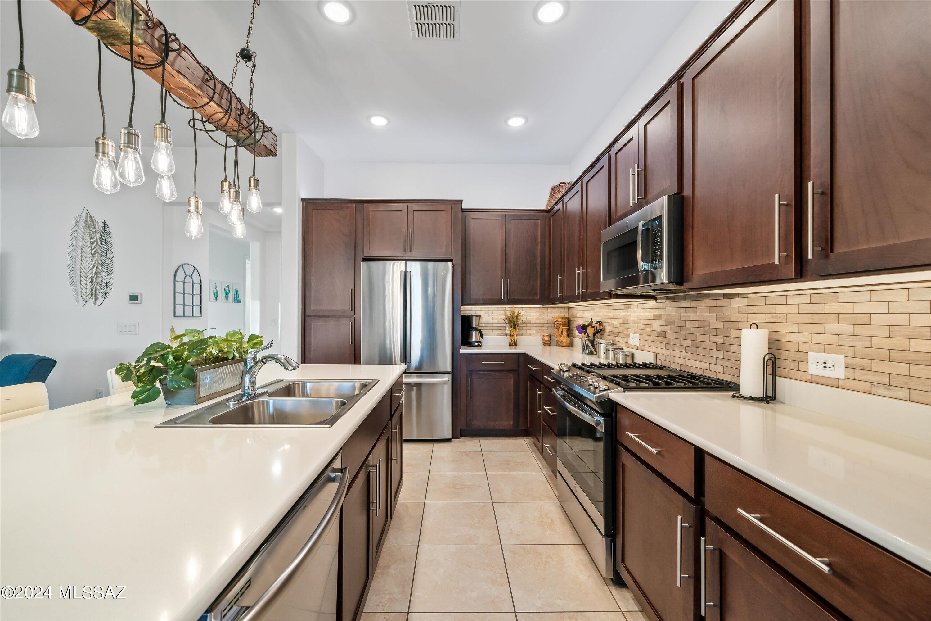 Saddlebrooke Ranch - Residential
