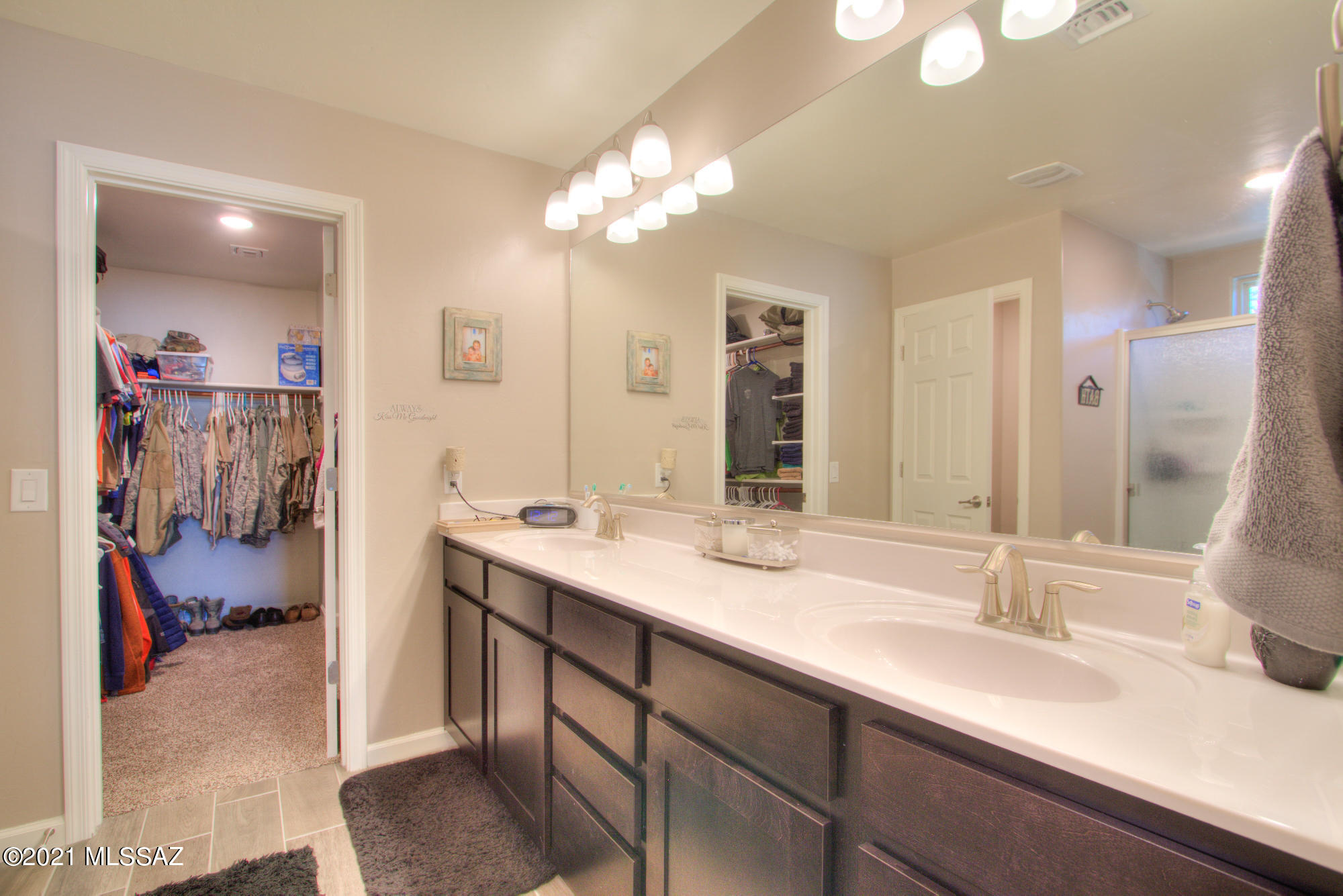 Vista Del Lago Norte SQ20140780198 - Residential