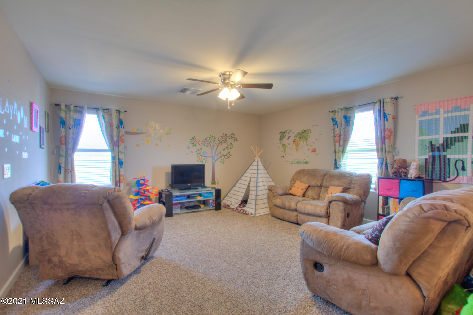 Vista Del Lago Norte SQ20140780198 - Residential