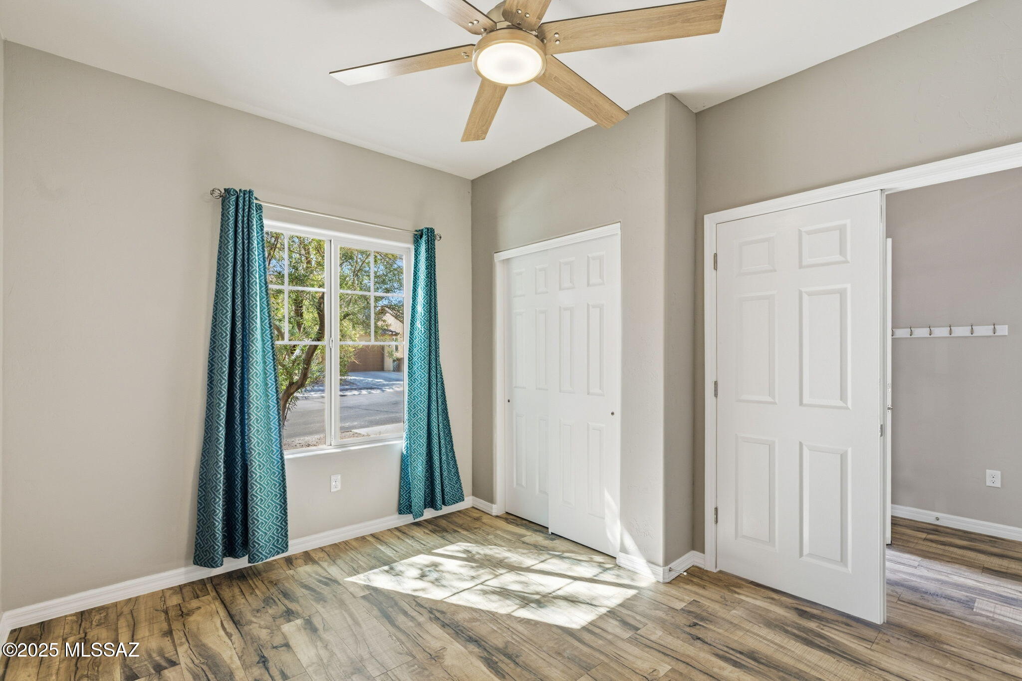 Sierra Morado Unit 2 East - Residential