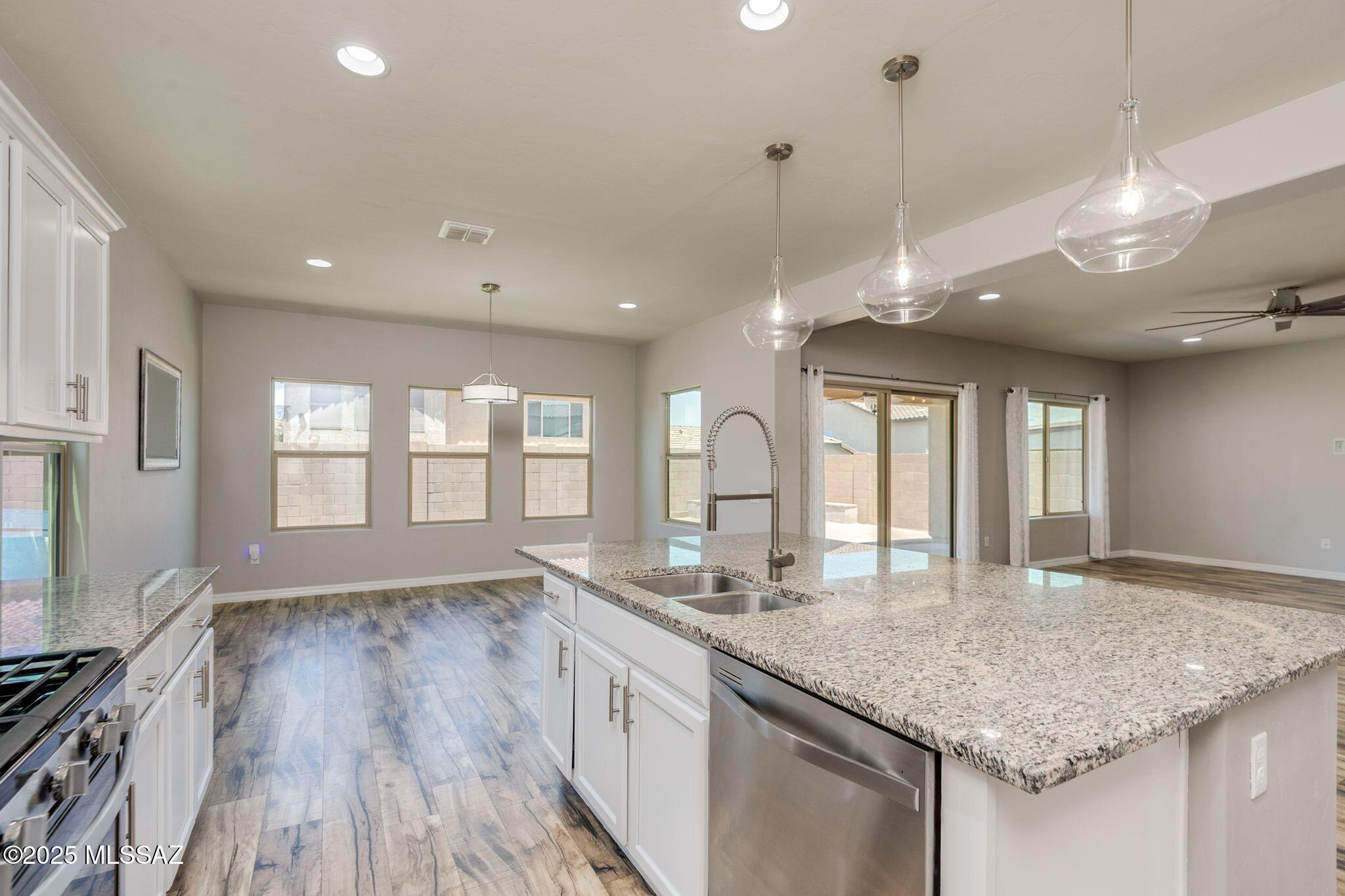 Sierra Morado Unit 2 East - Residential