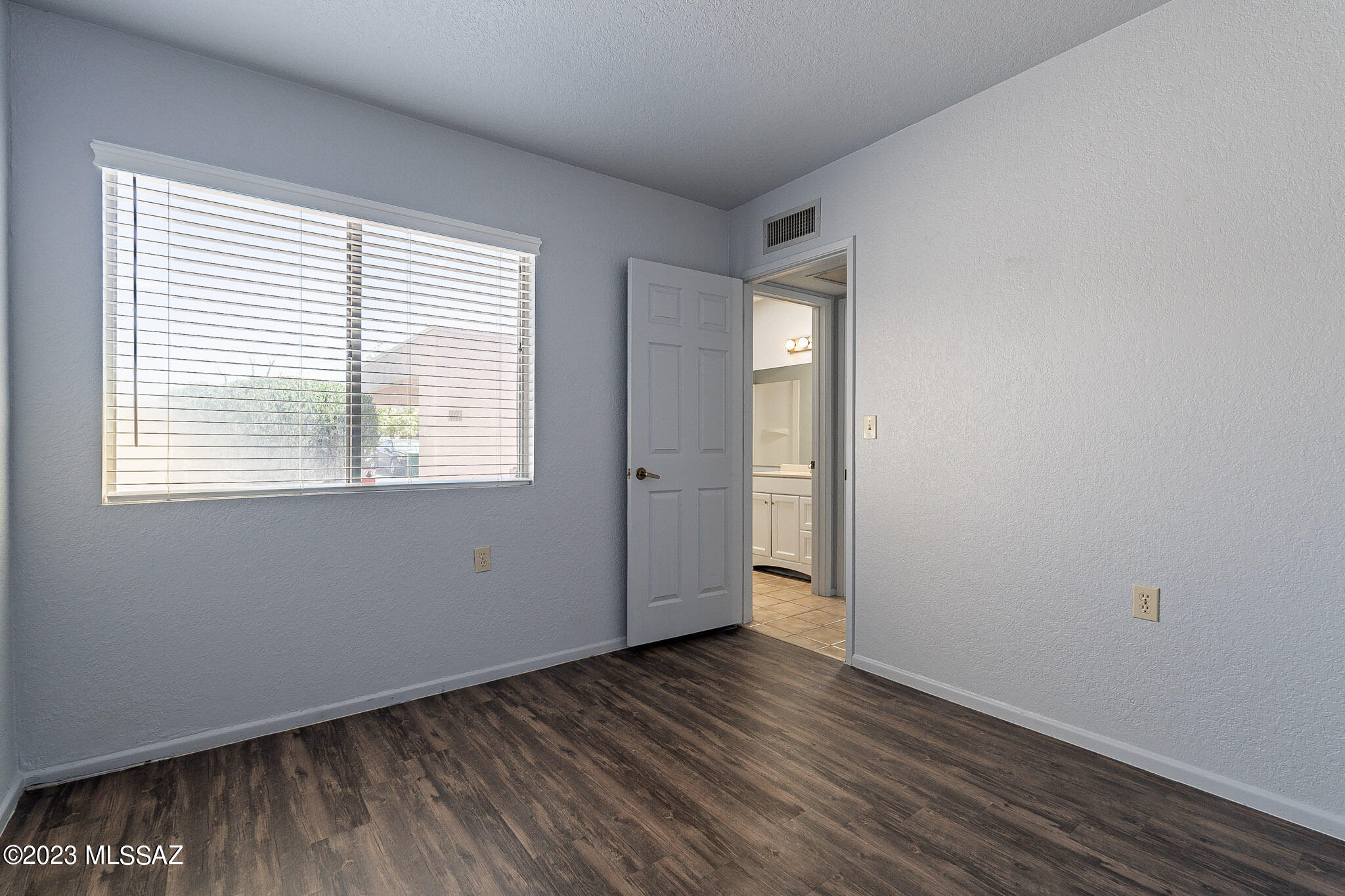 Colonia De Los Alamos - Springpointe - Residential